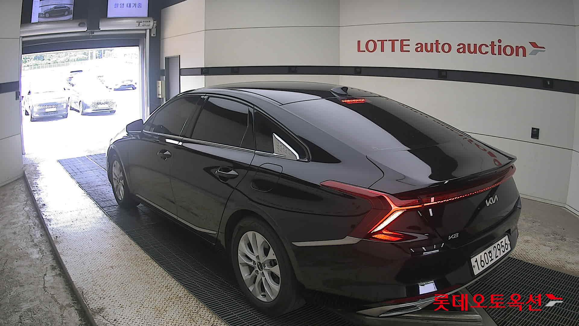 2022 - kia k8