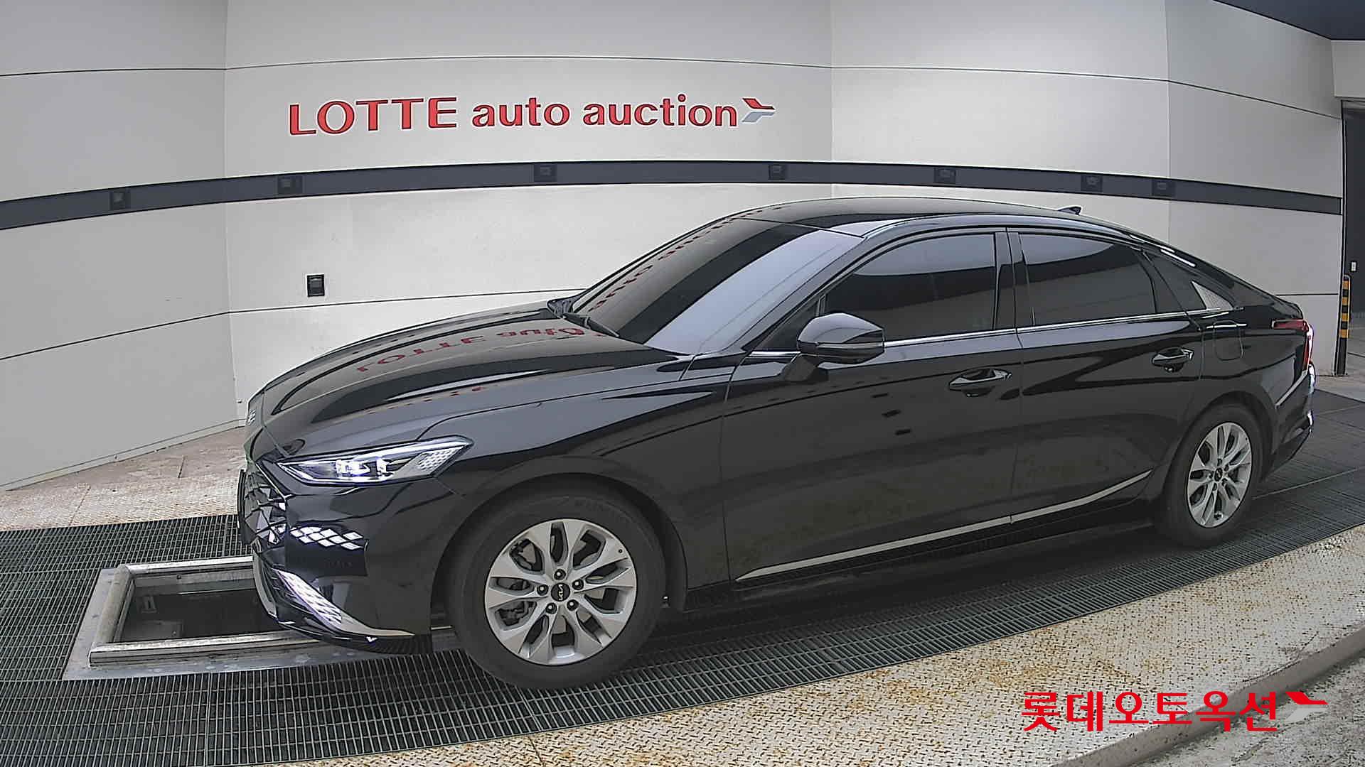 2022 - kia k8