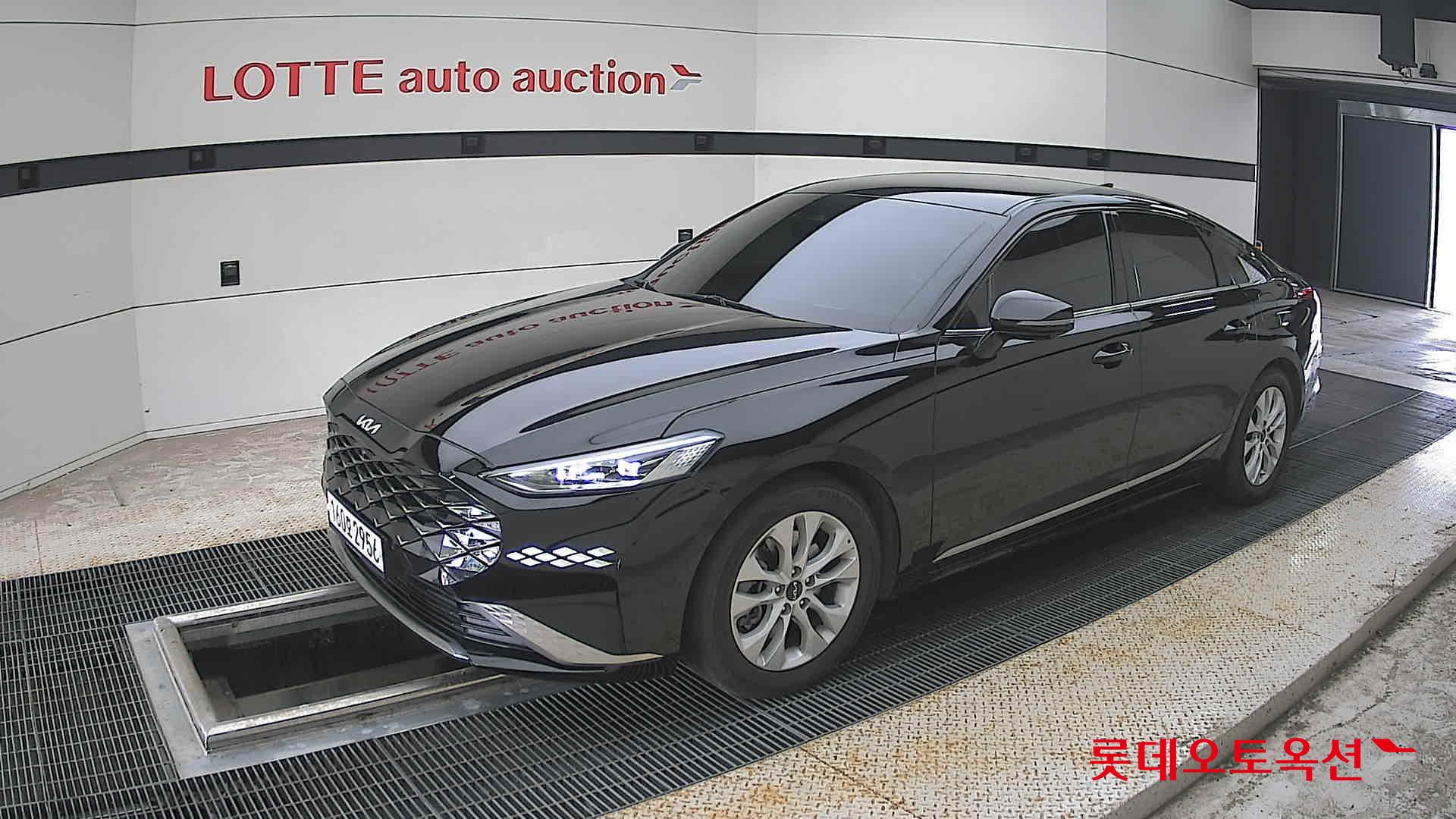 2022 - kia k8