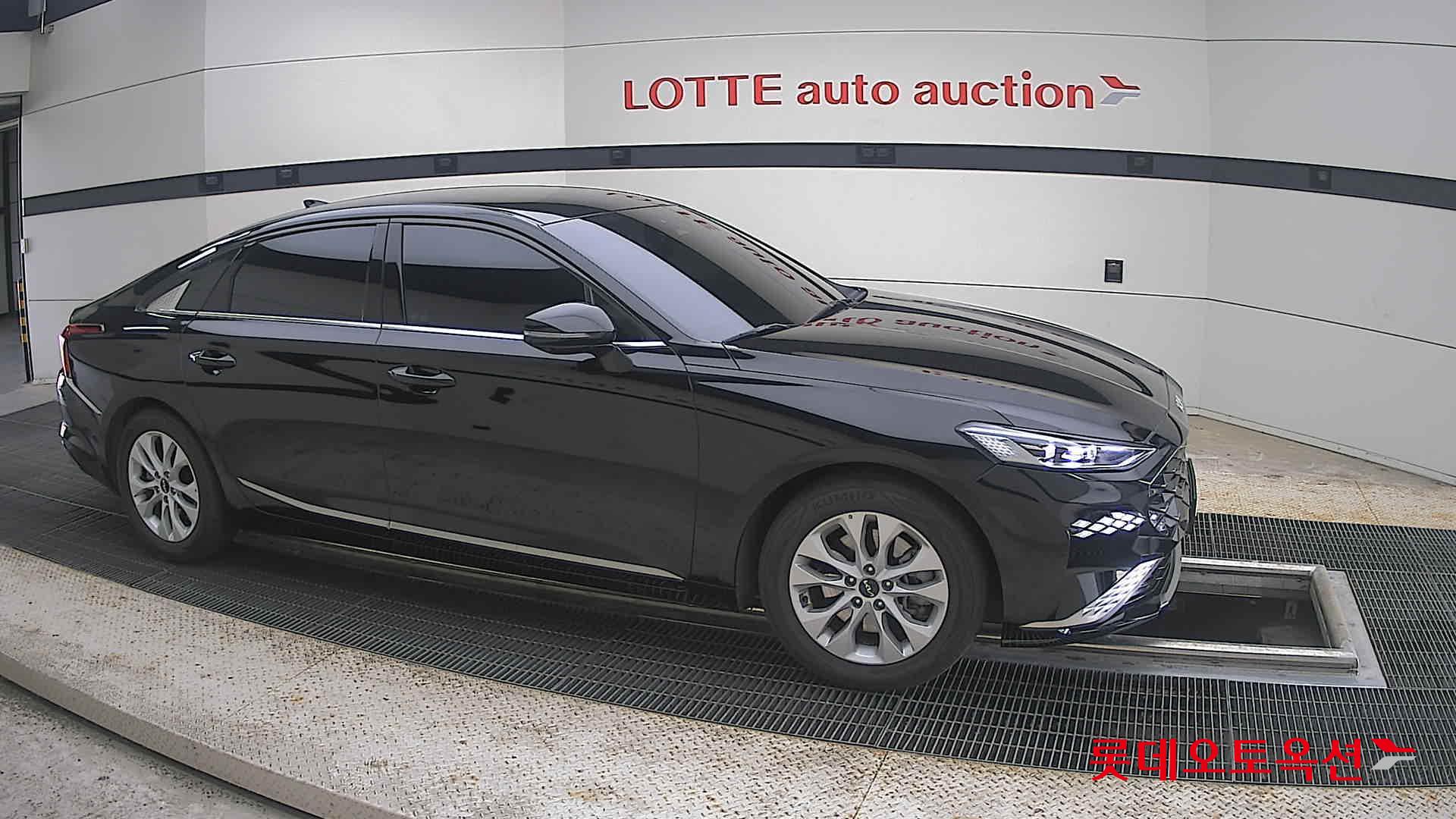 2022 - kia k8