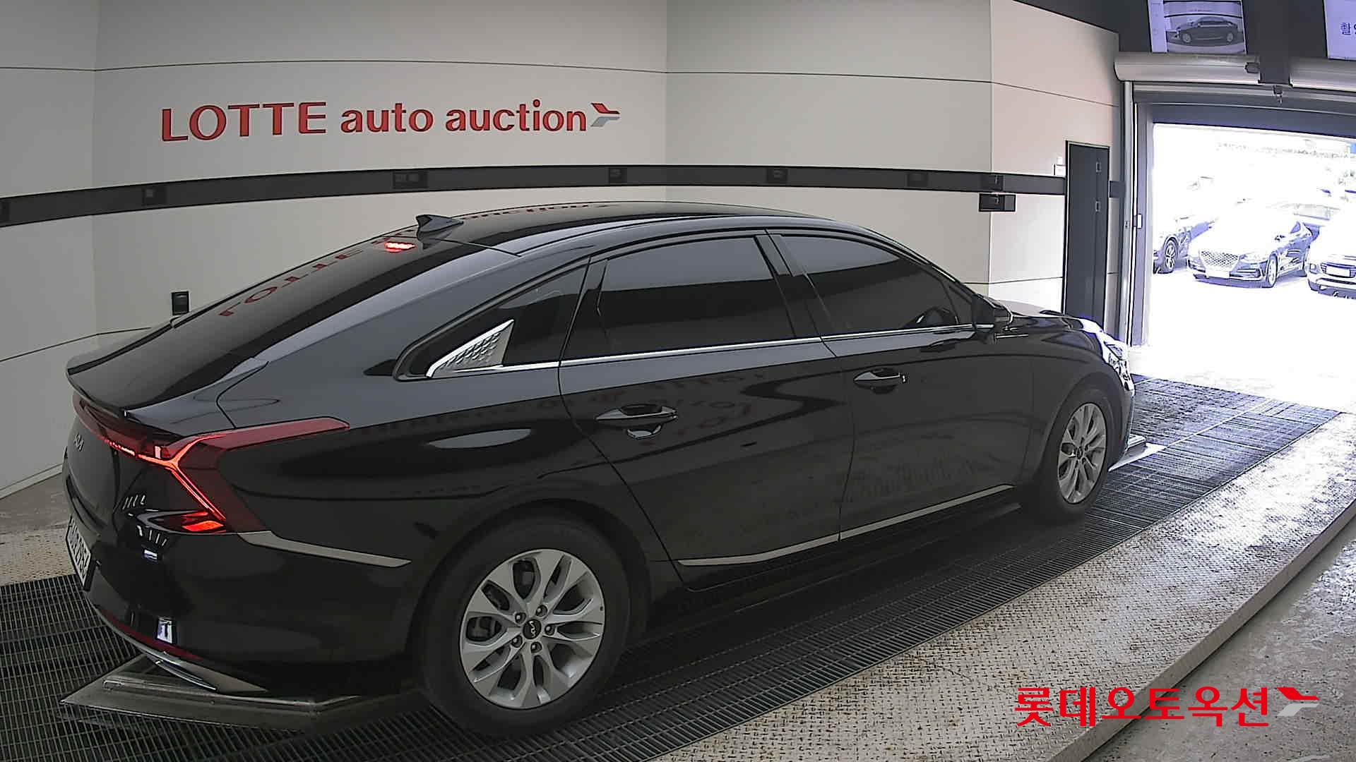 2022 - kia k8