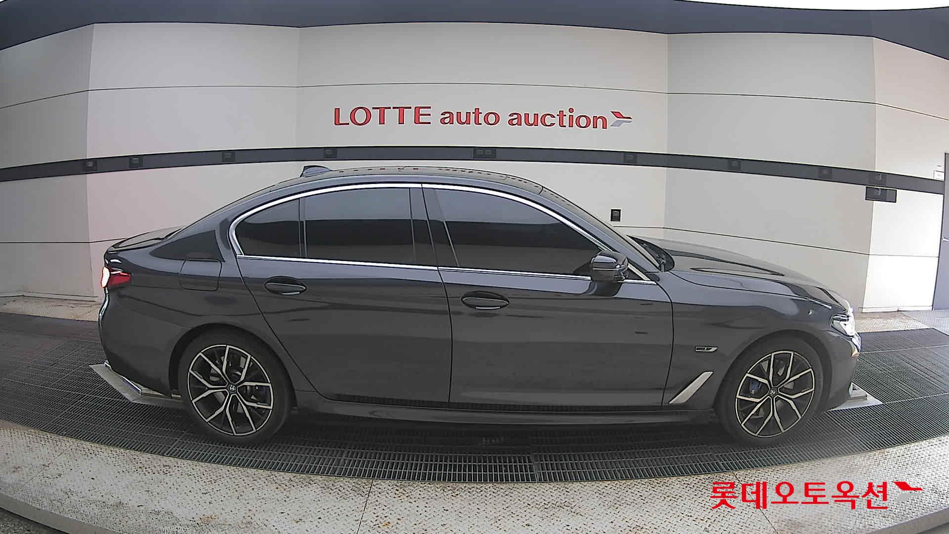 2022 - bmw 530e