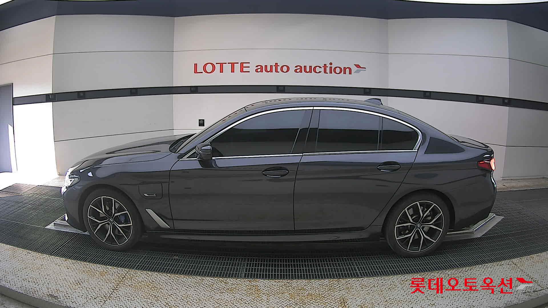 2022 - bmw 530e