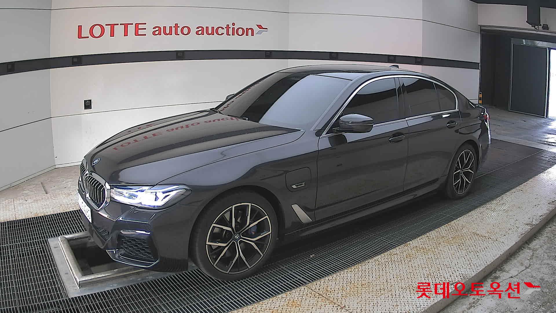 2022 - bmw 530e