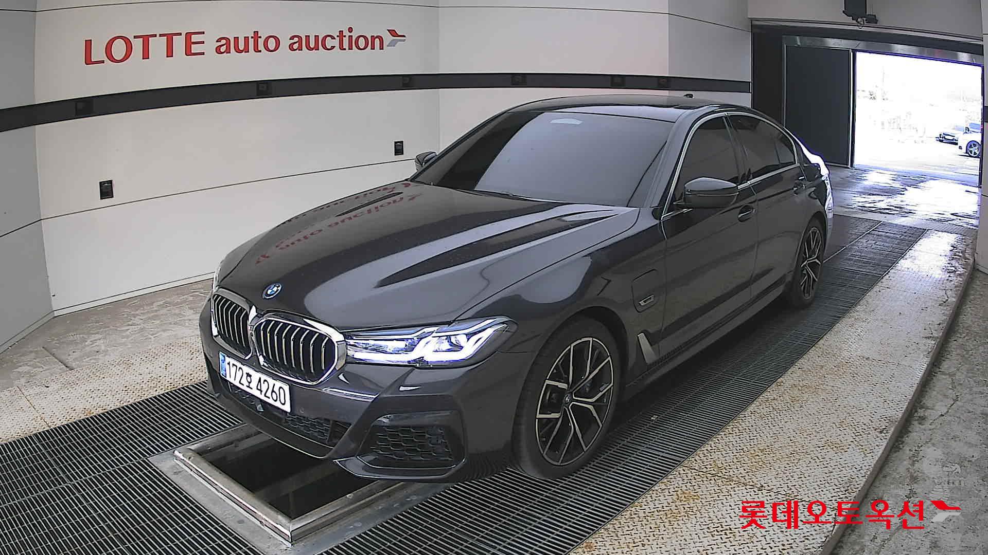 2022 - bmw 530e