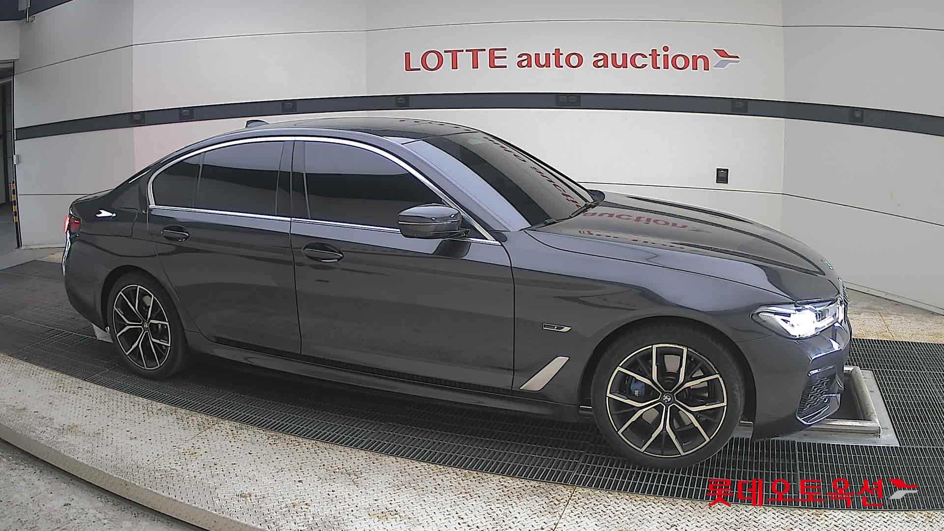 2022 - bmw 530e
