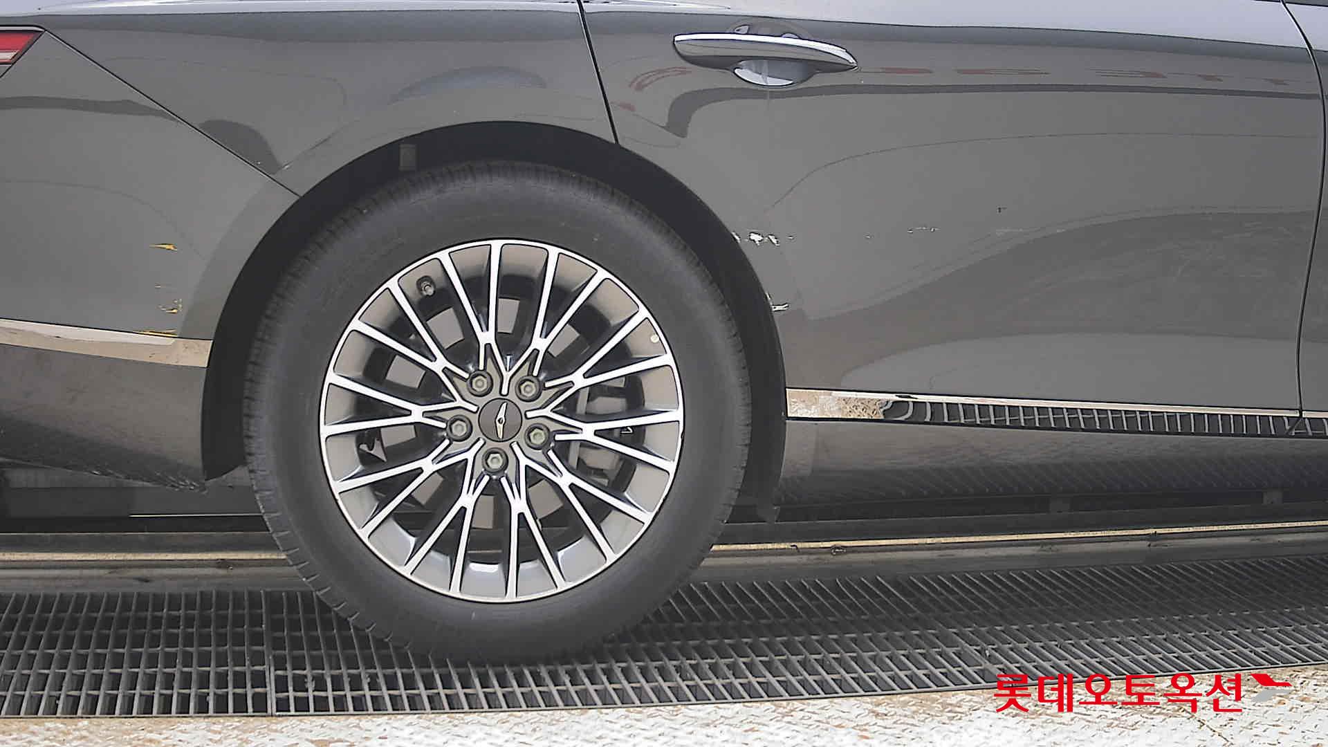 2023 - genesis g80