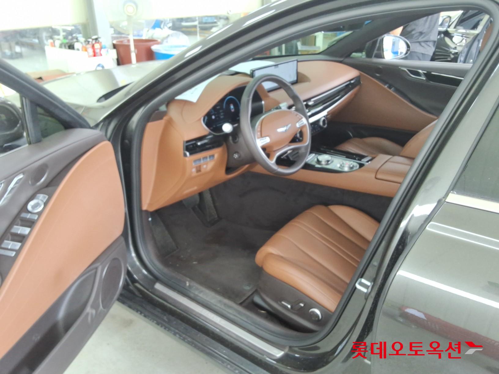 2023 - genesis g80