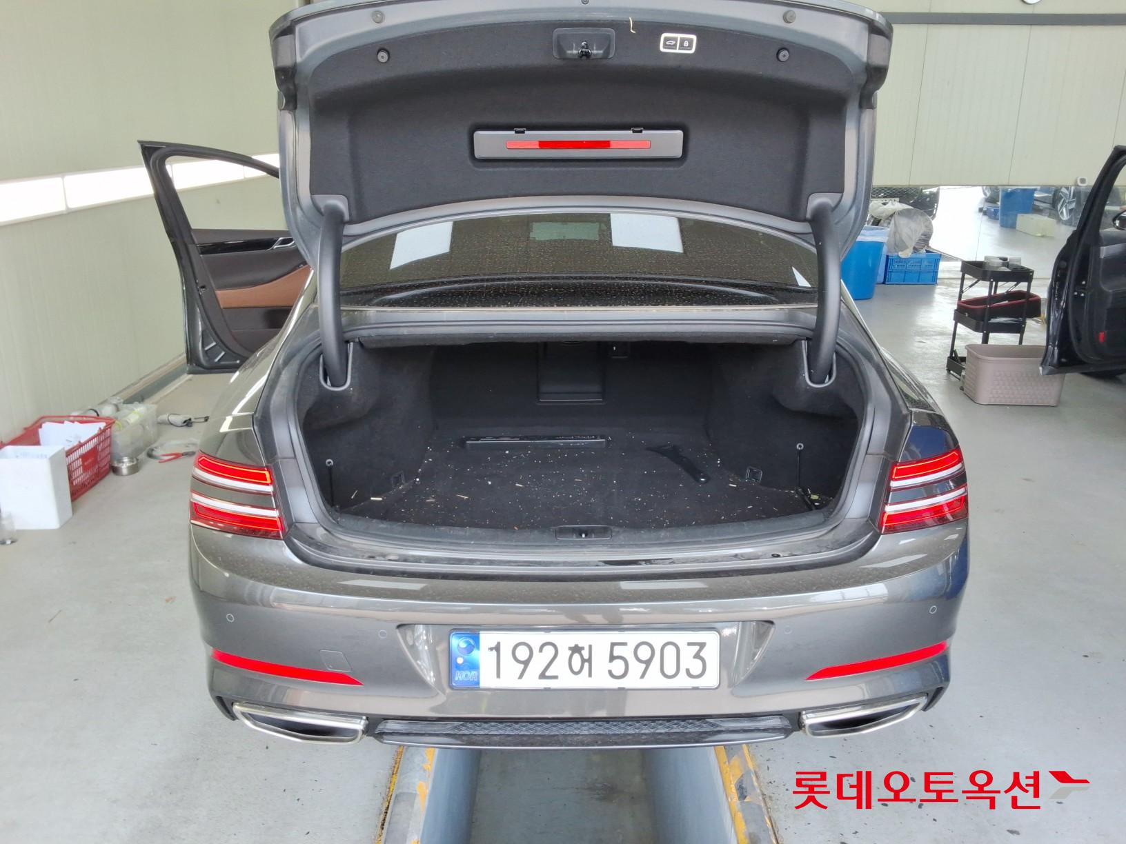 2023 - genesis g80
