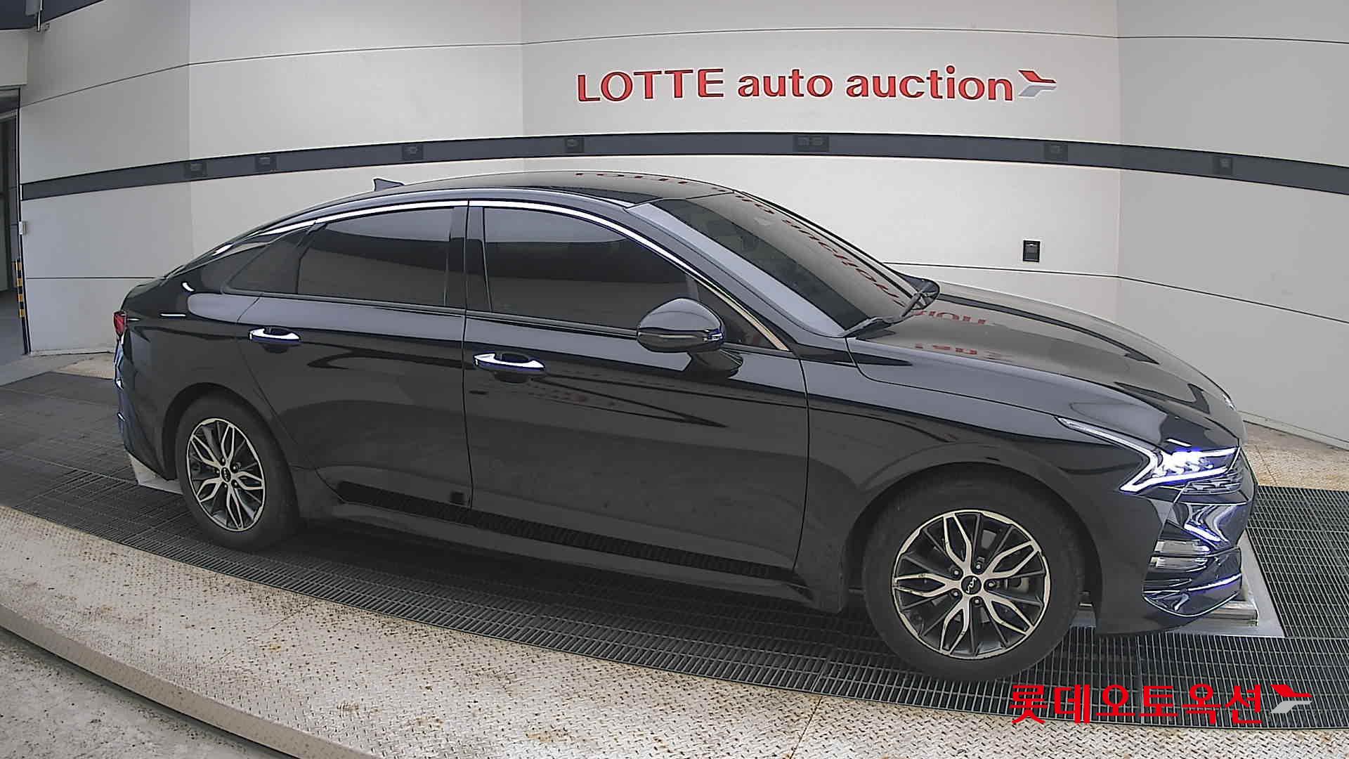 2023 - kia k5