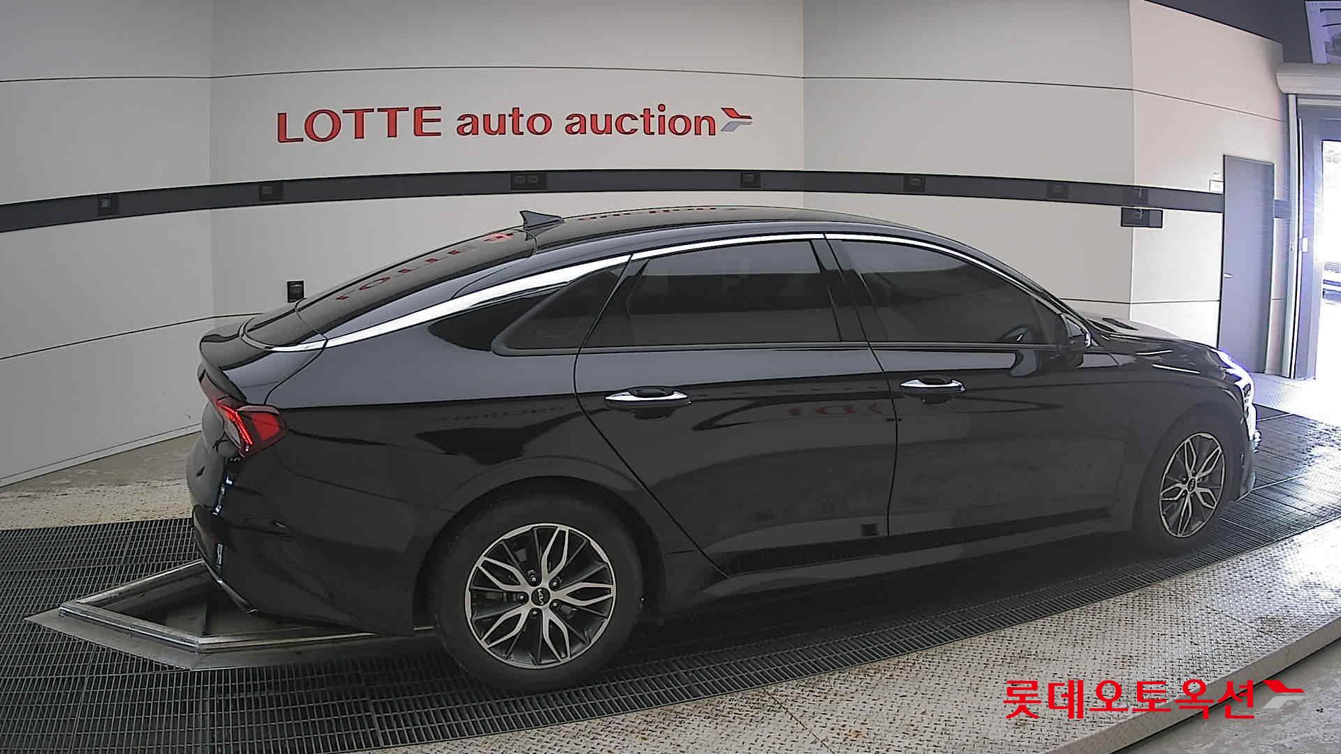 2023 - kia k5