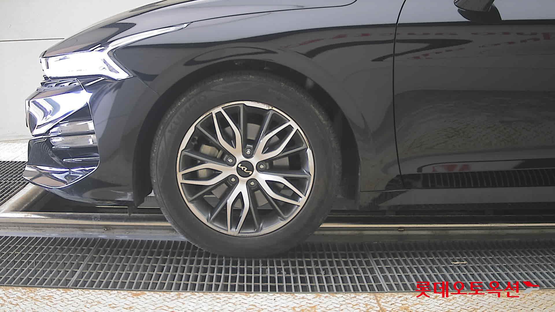 2023 - kia k5