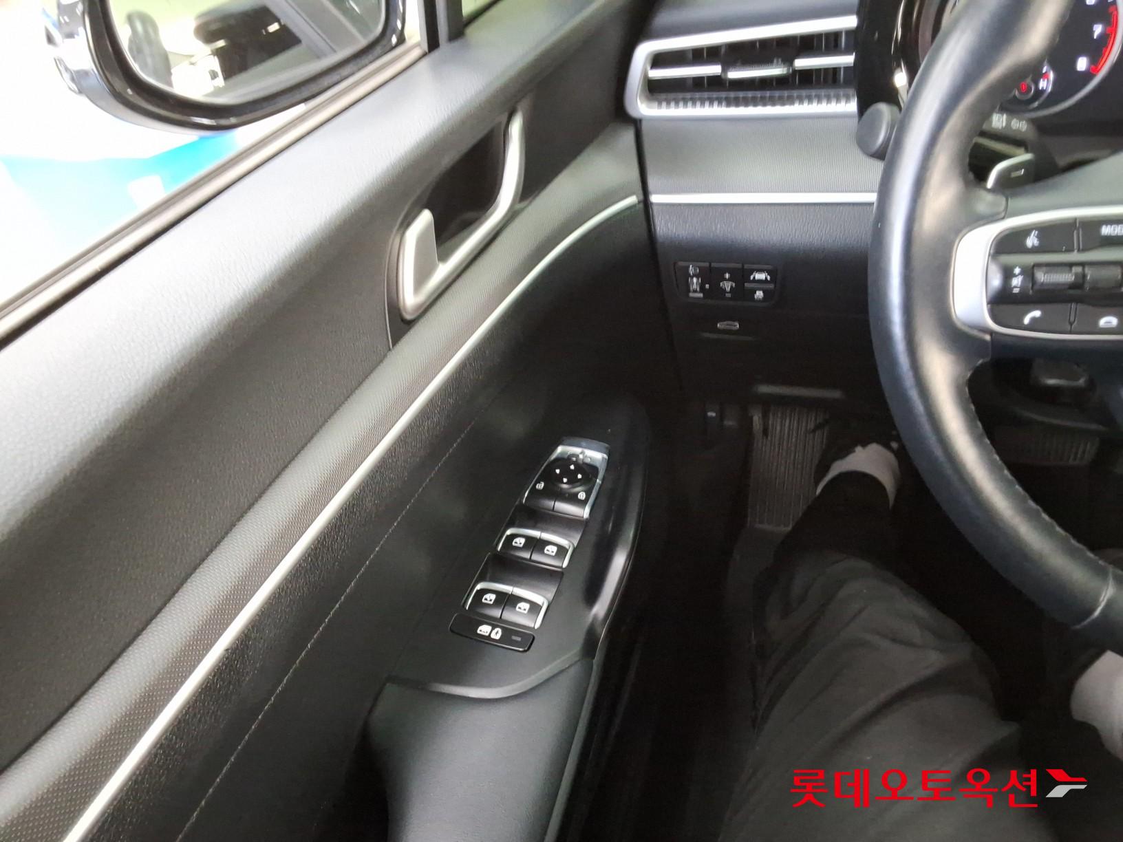 2023 - kia k5