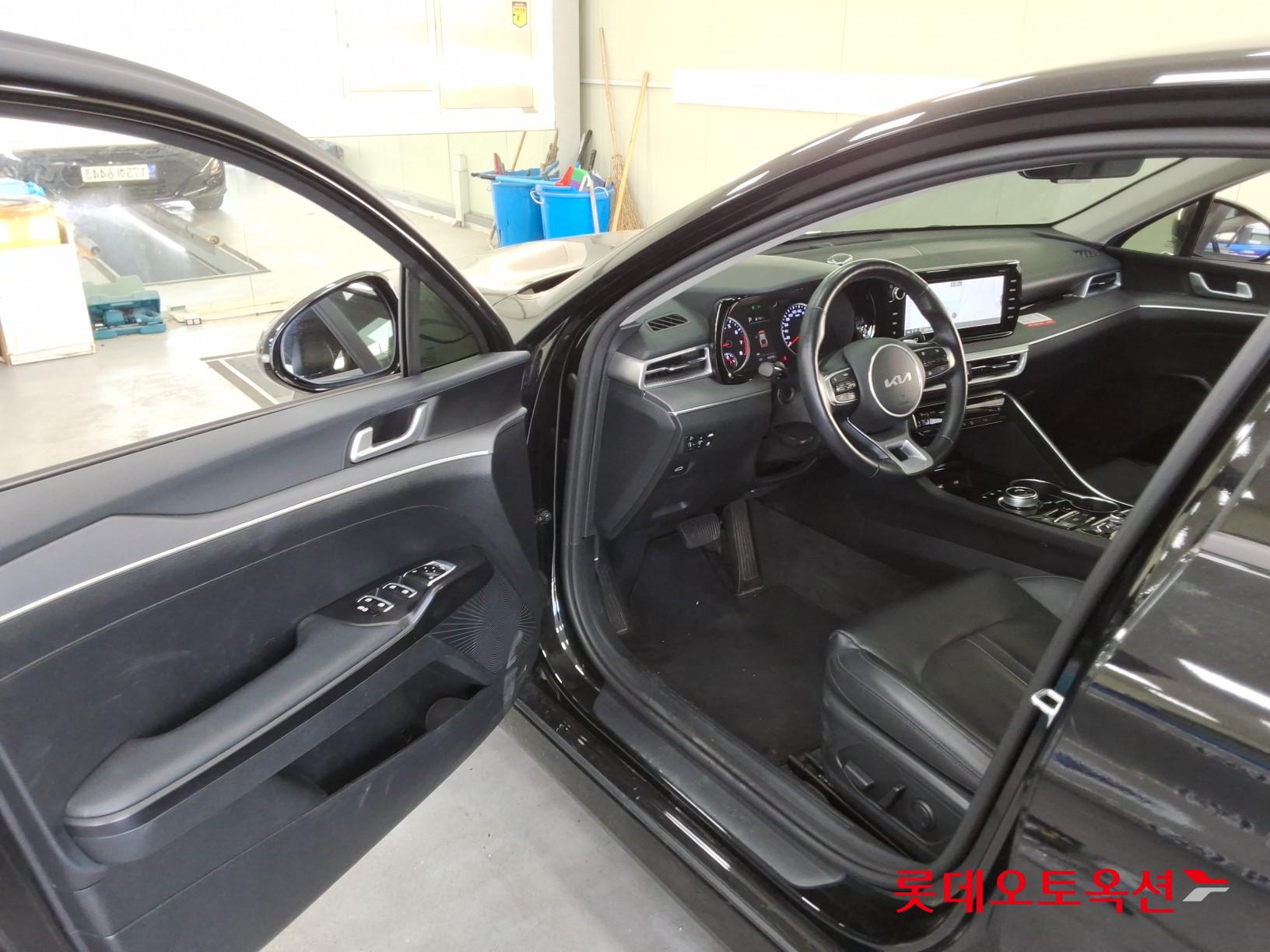 2023 - kia k5