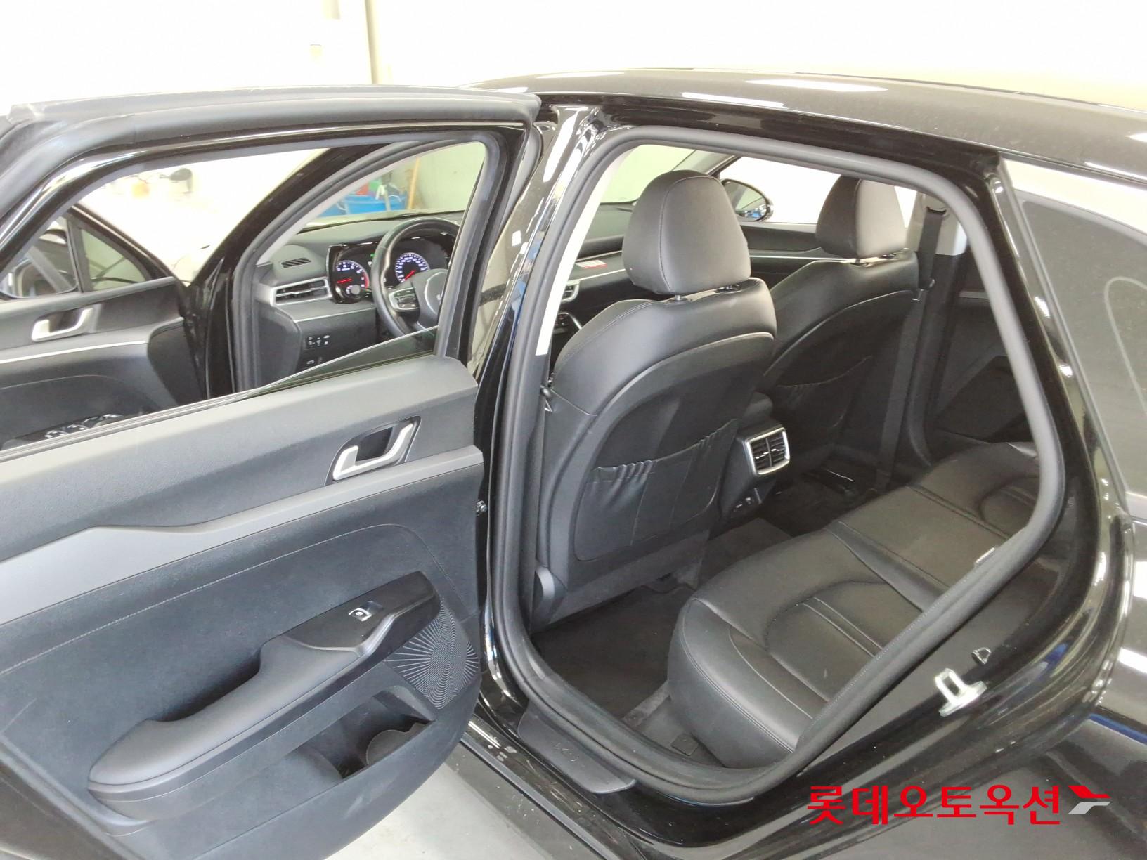 2023 - kia k5