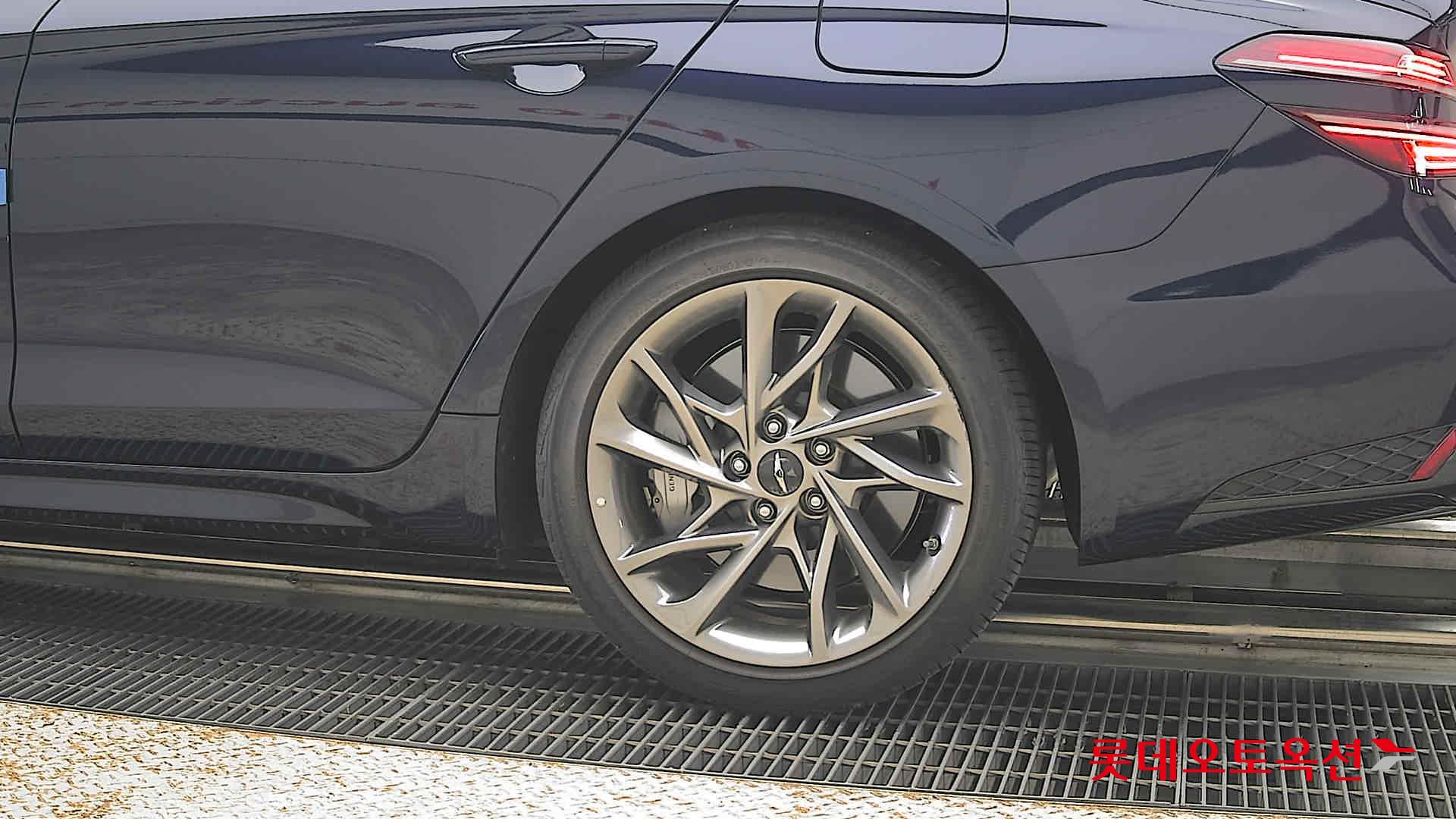 2024 - genesis g70