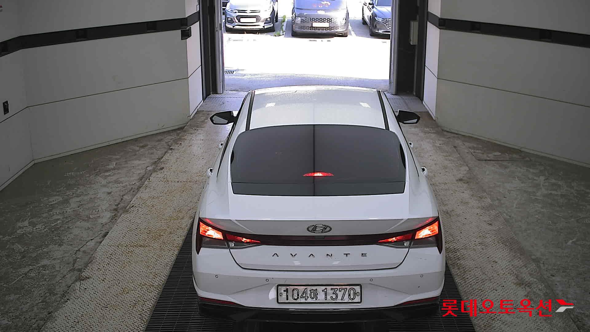 2021 - hyundai avante