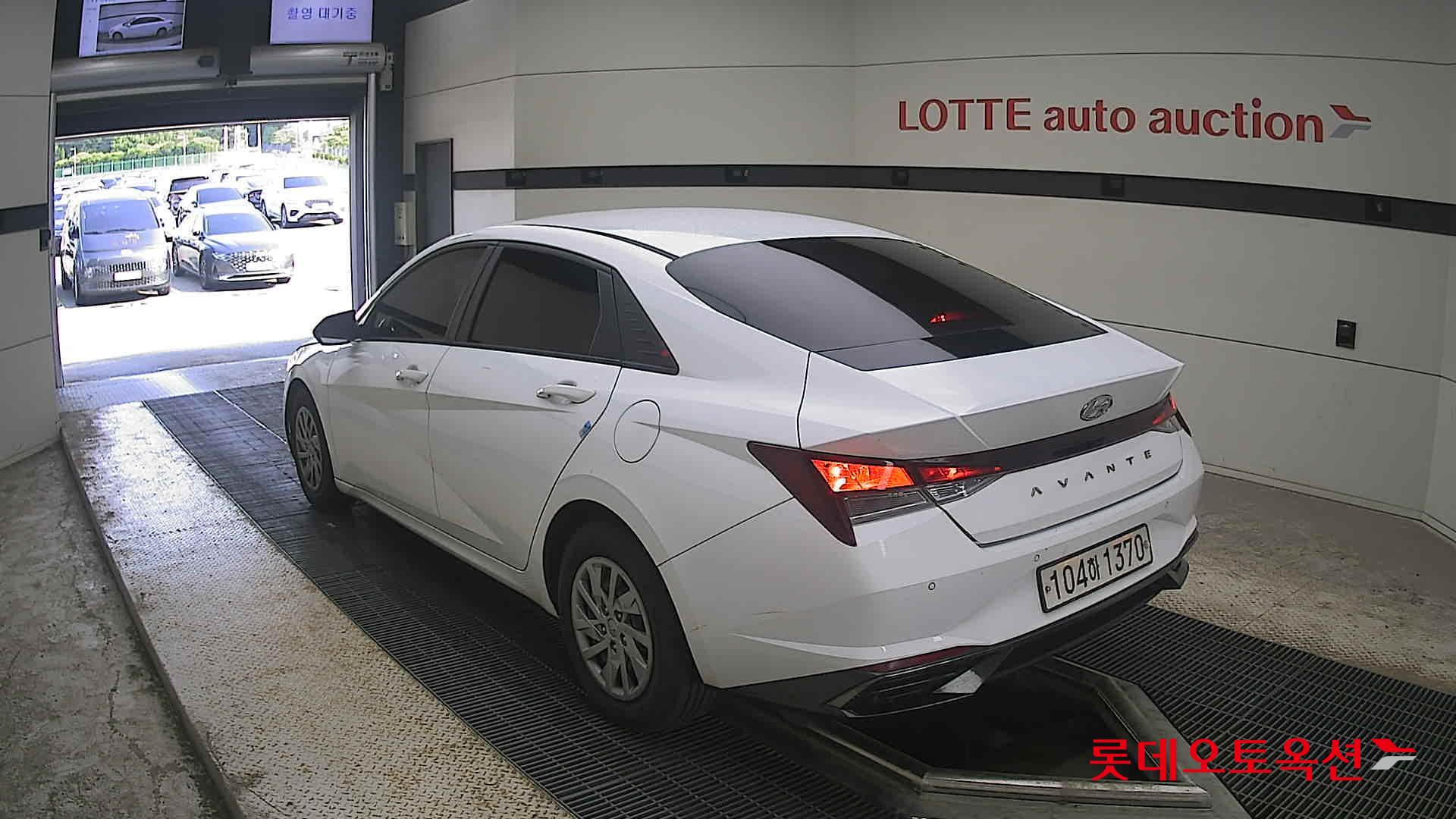 2021 - hyundai avante