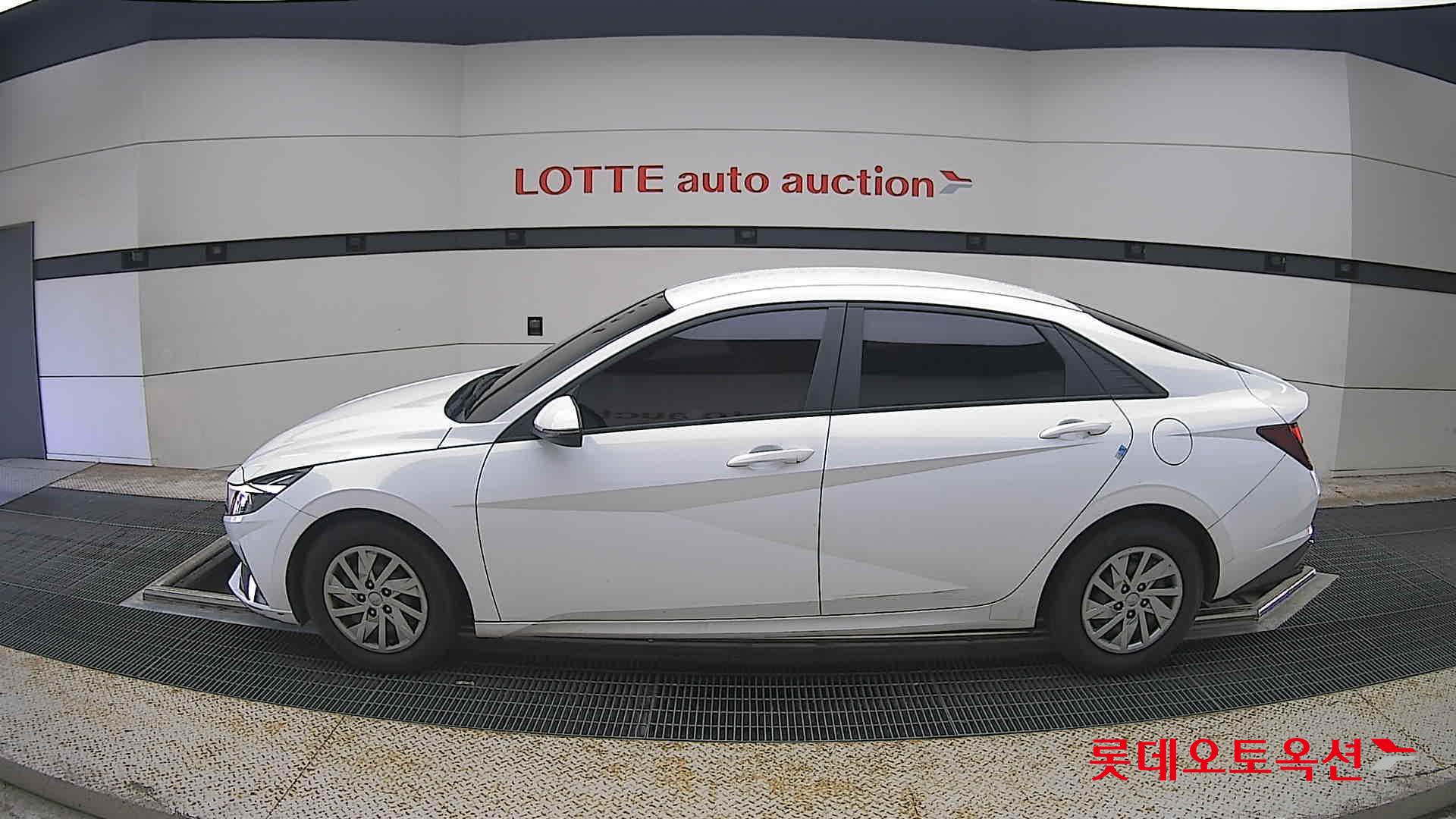 2021 - hyundai avante