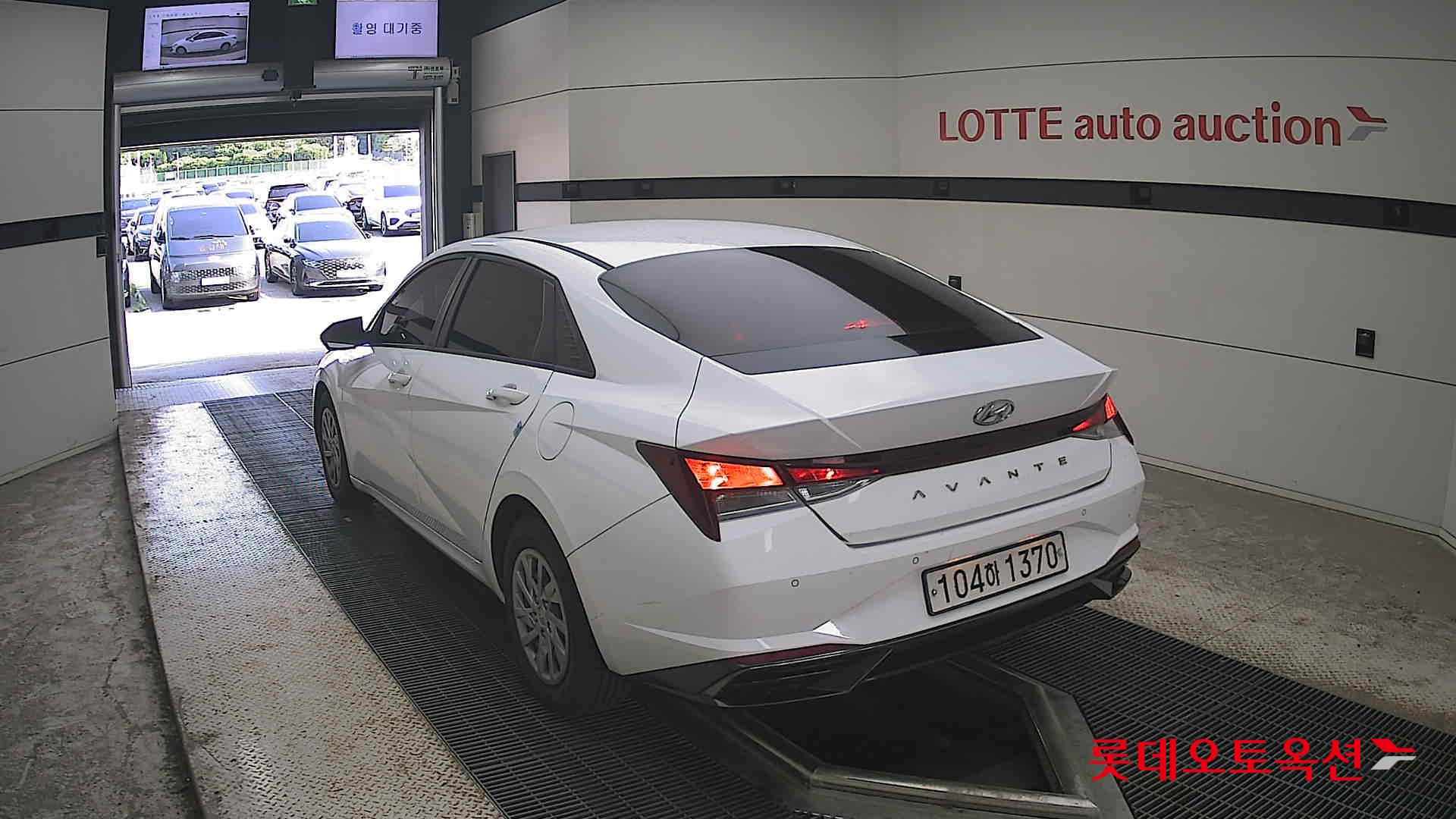 2021 - hyundai avante