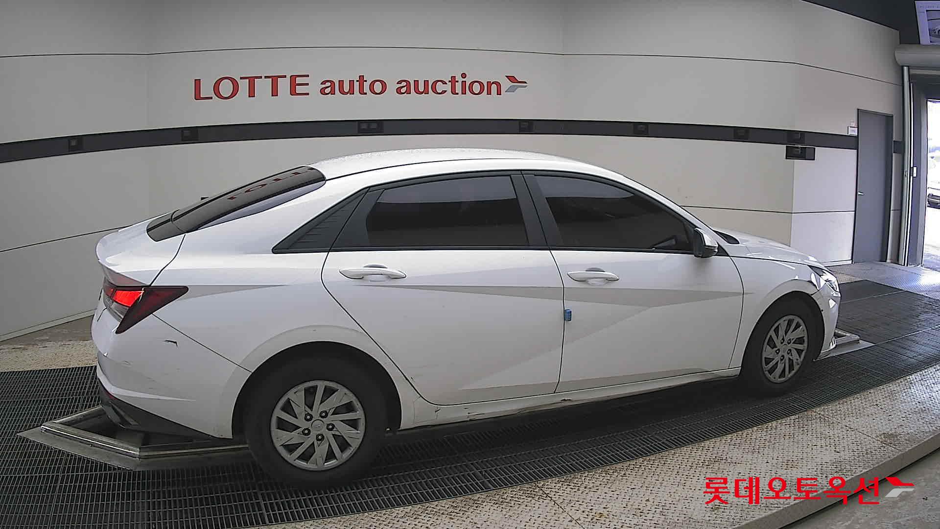 2021 - hyundai avante