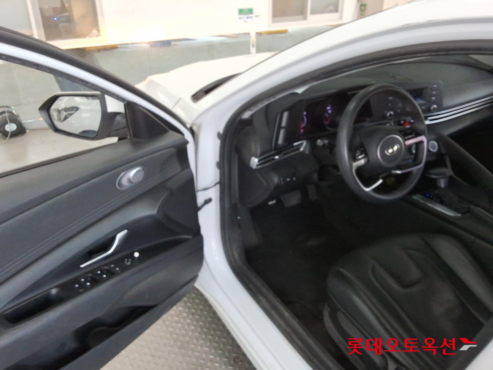 2021 - hyundai avante