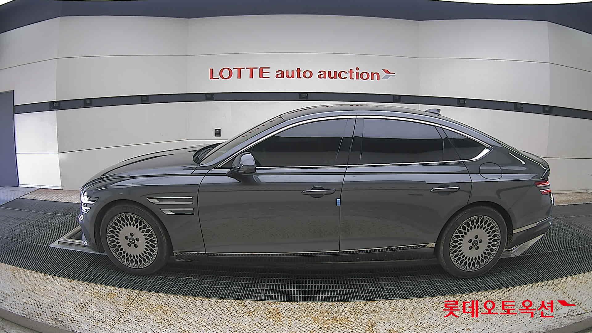 2022 - genesis g80