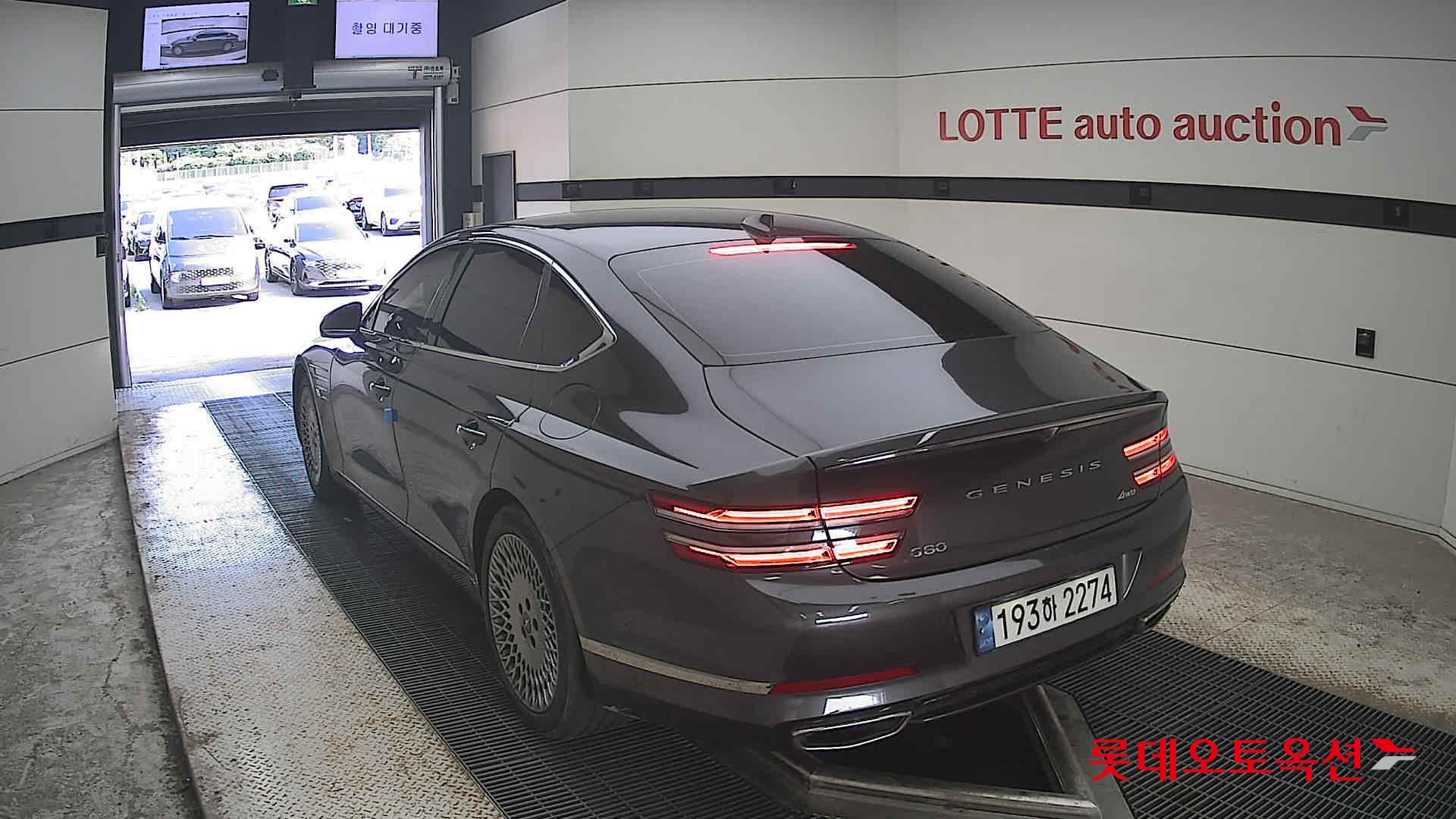 2022 - genesis g80