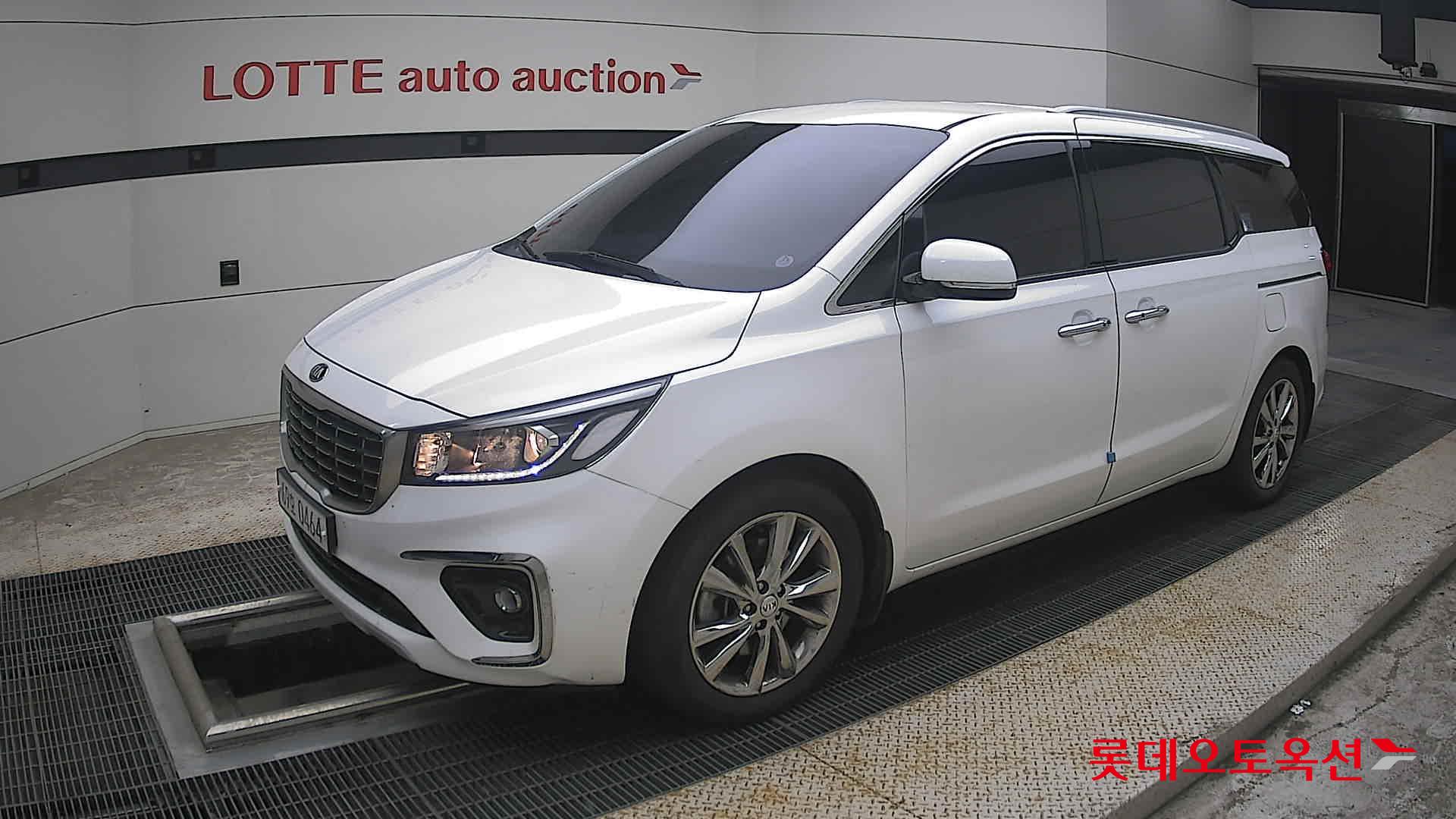 2019 - kia carnival