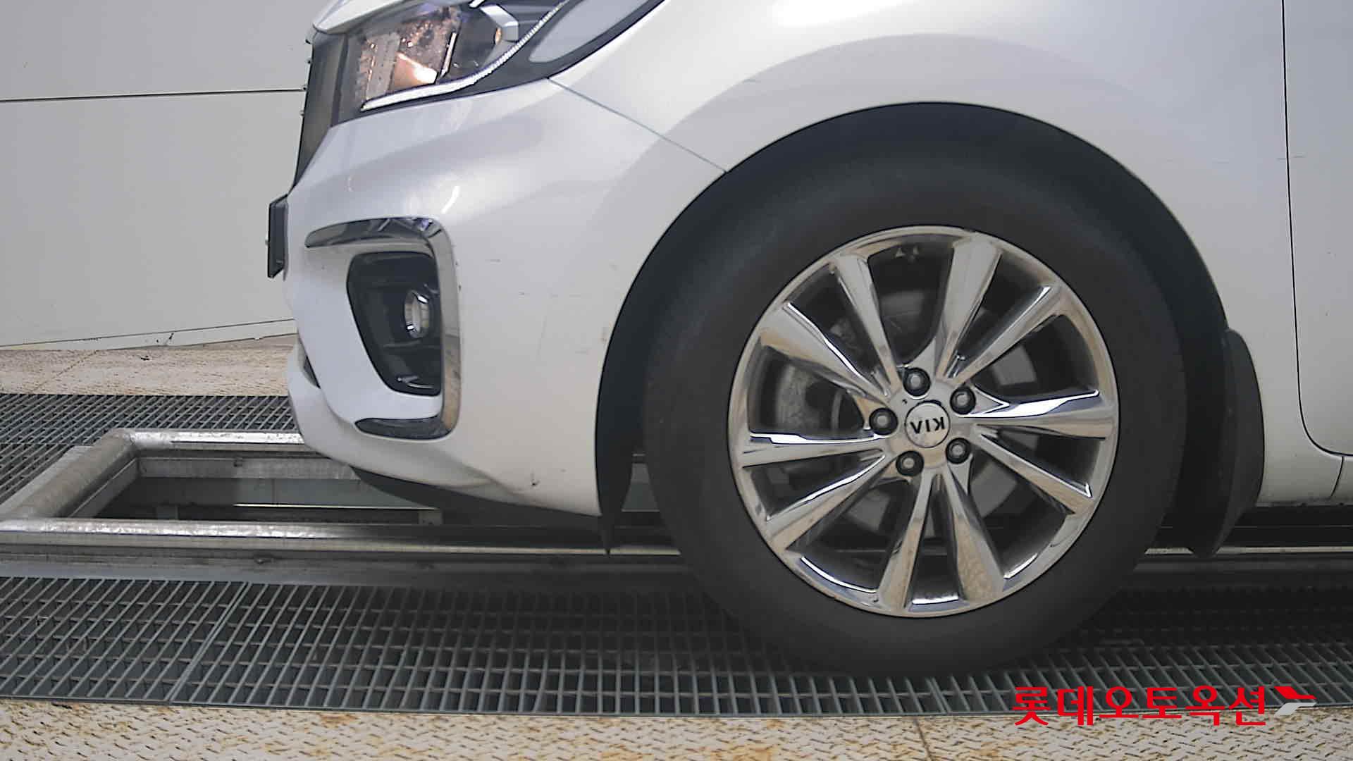 2019 - kia carnival