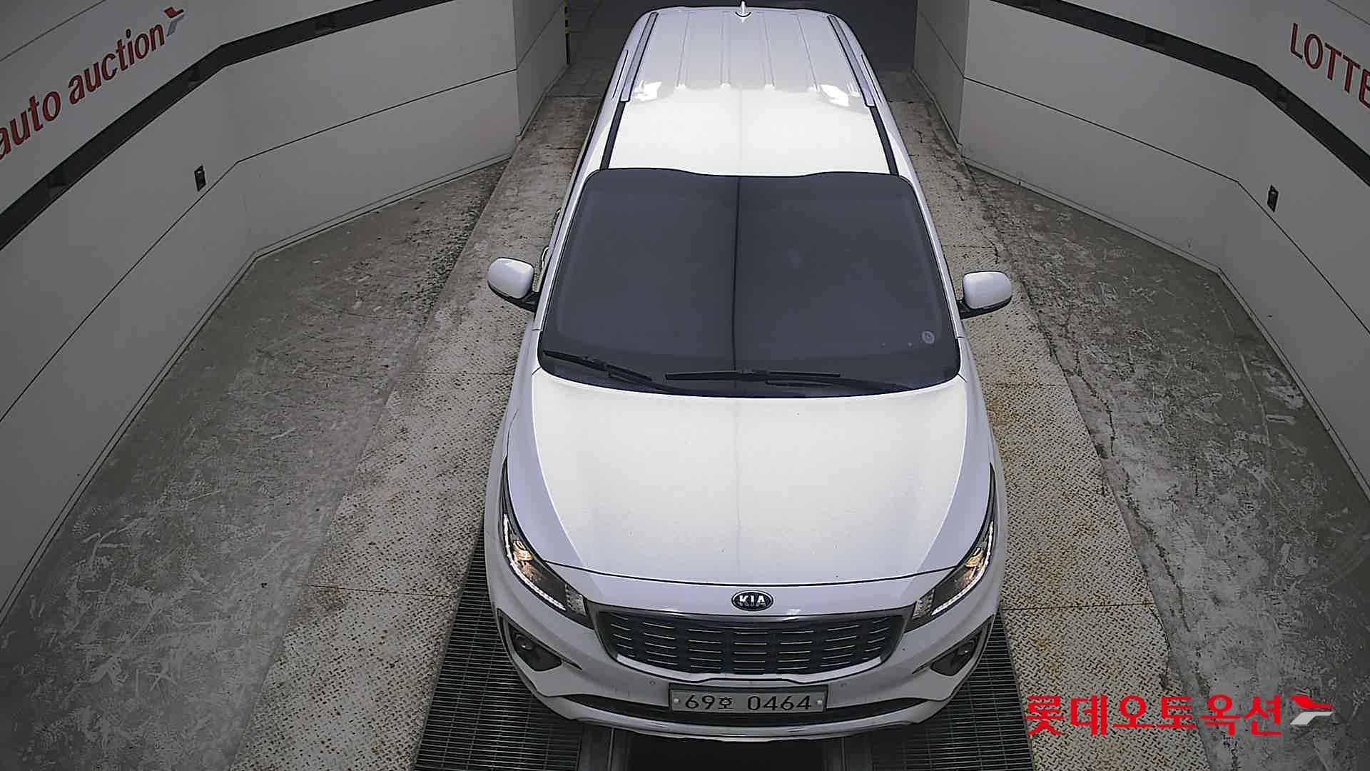 2019 - kia carnival