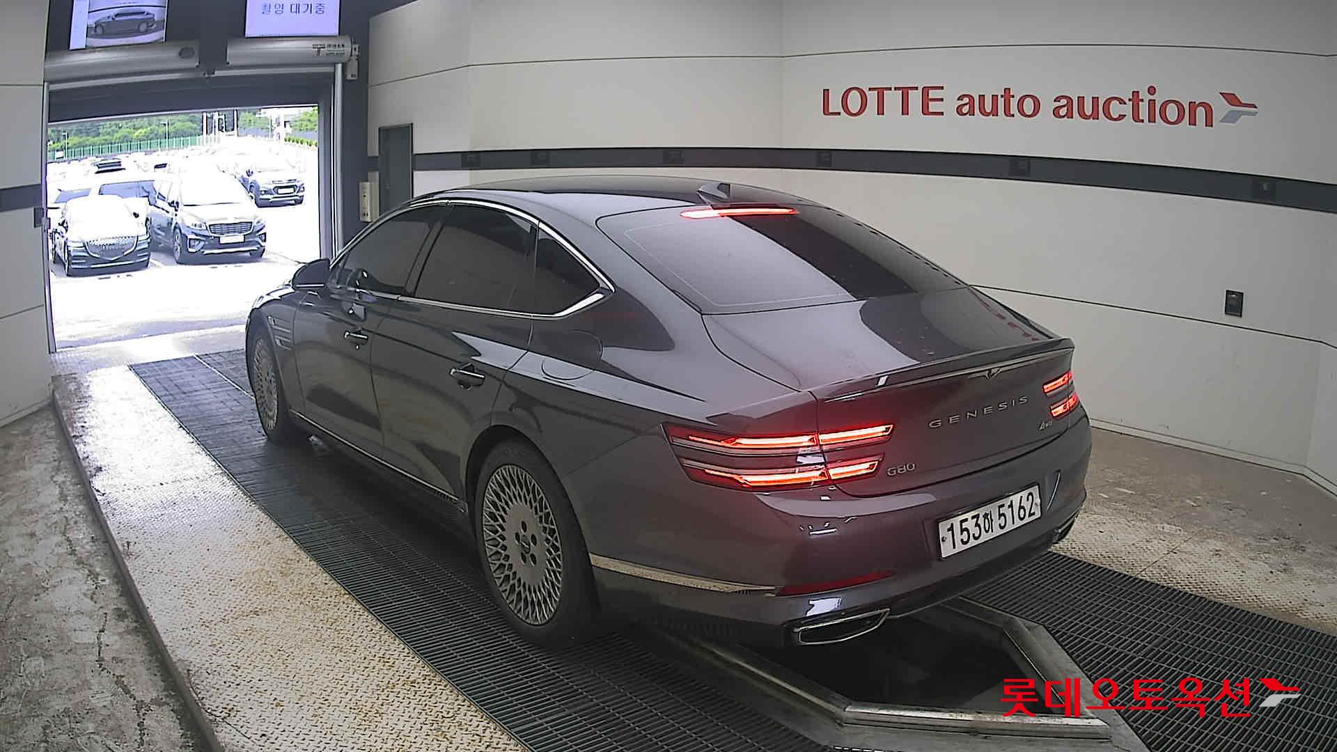 2021 - genesis g80