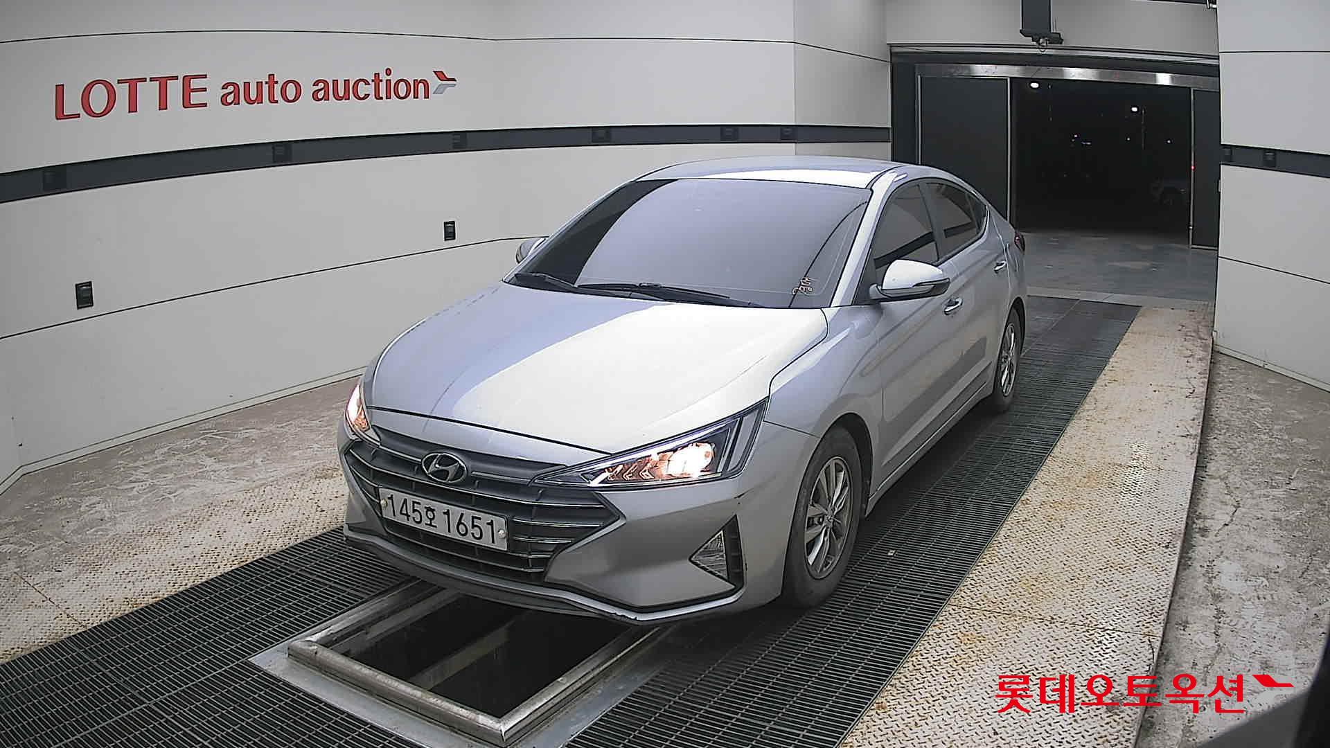 2020 - hyundai avante
