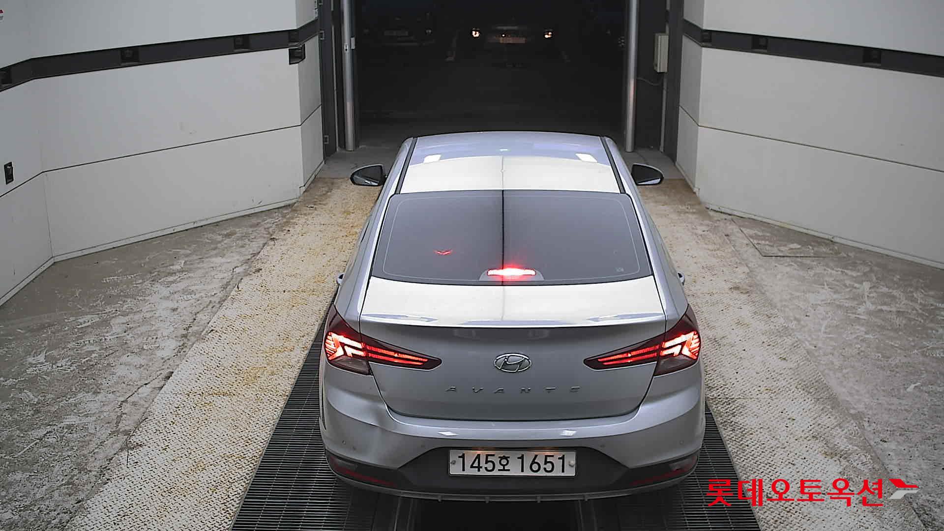 2020 - hyundai avante