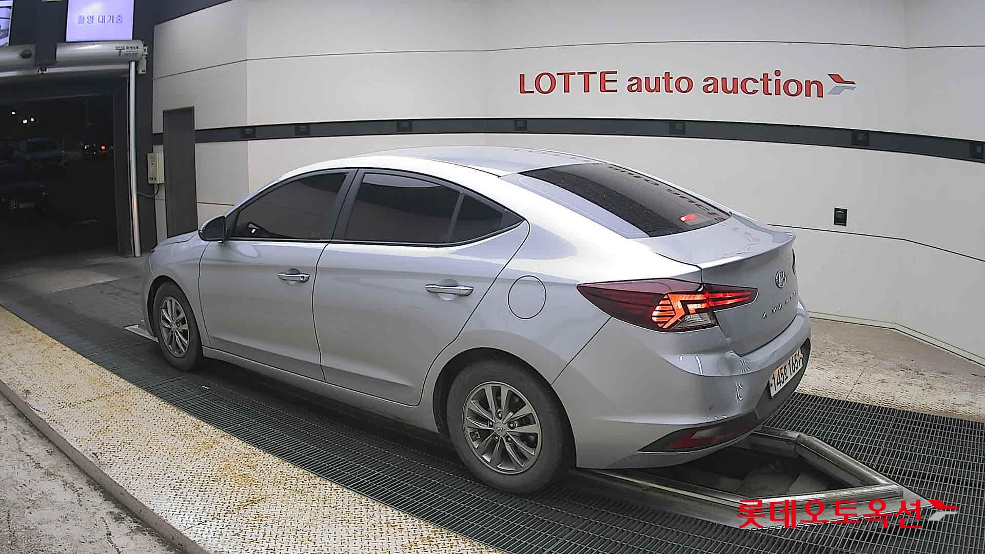 2020 - hyundai avante