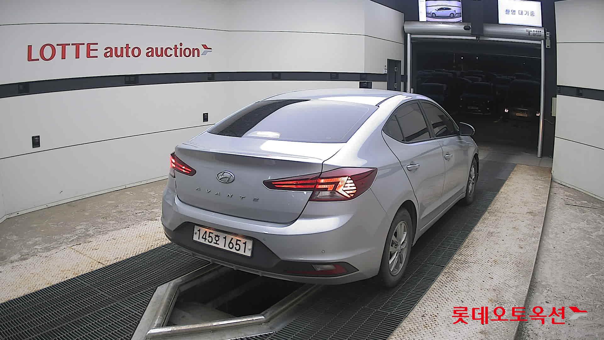 2020 - hyundai avante