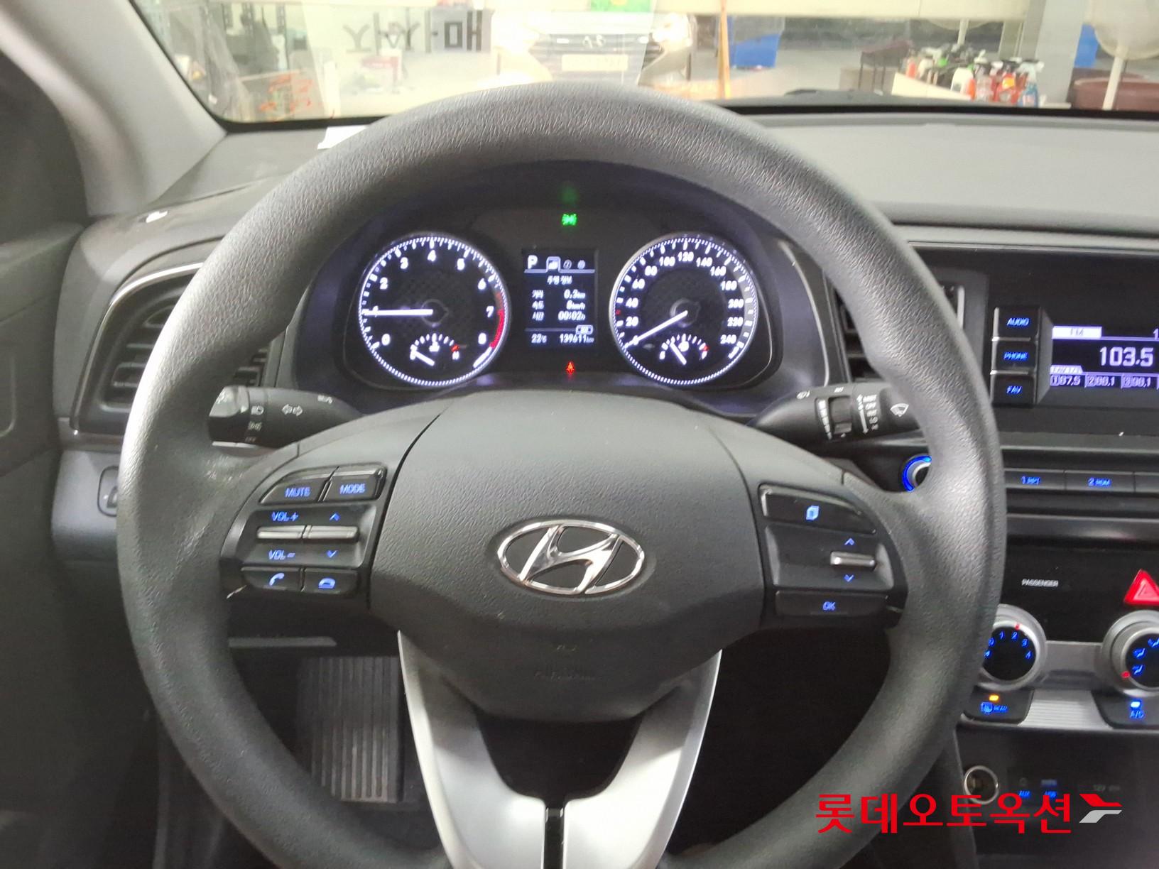 2020 - hyundai avante