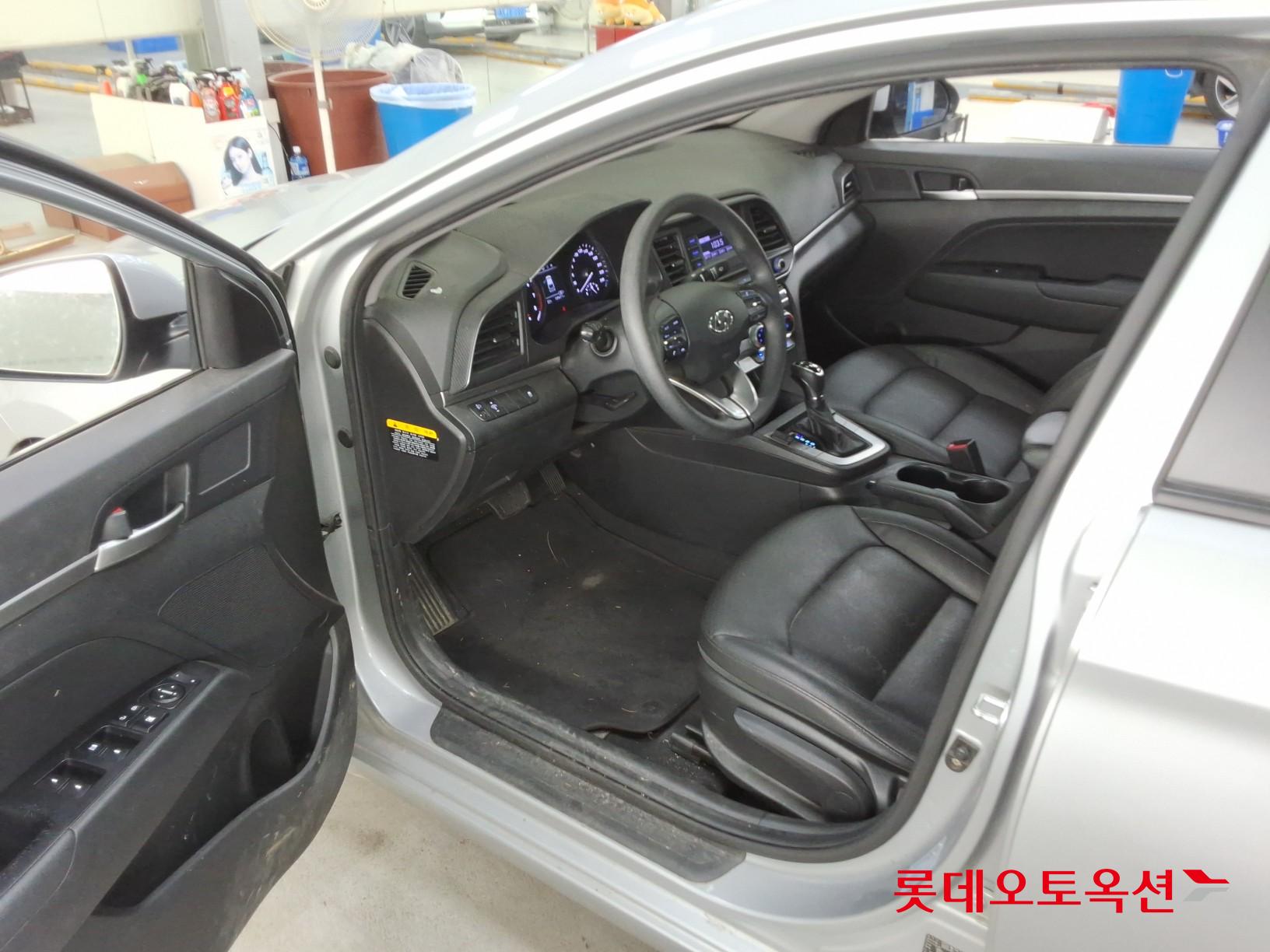 2020 - hyundai avante