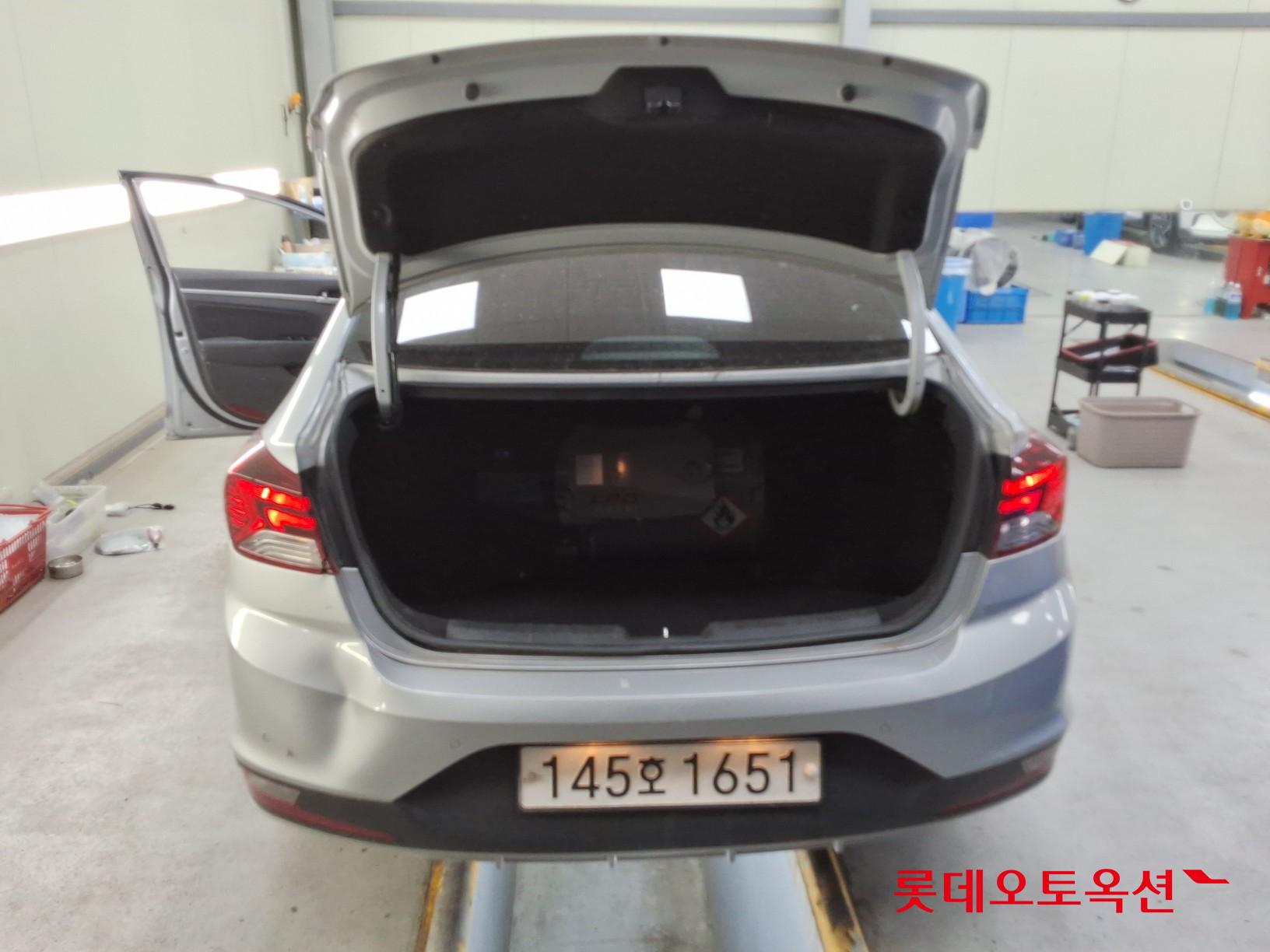2020 - hyundai avante