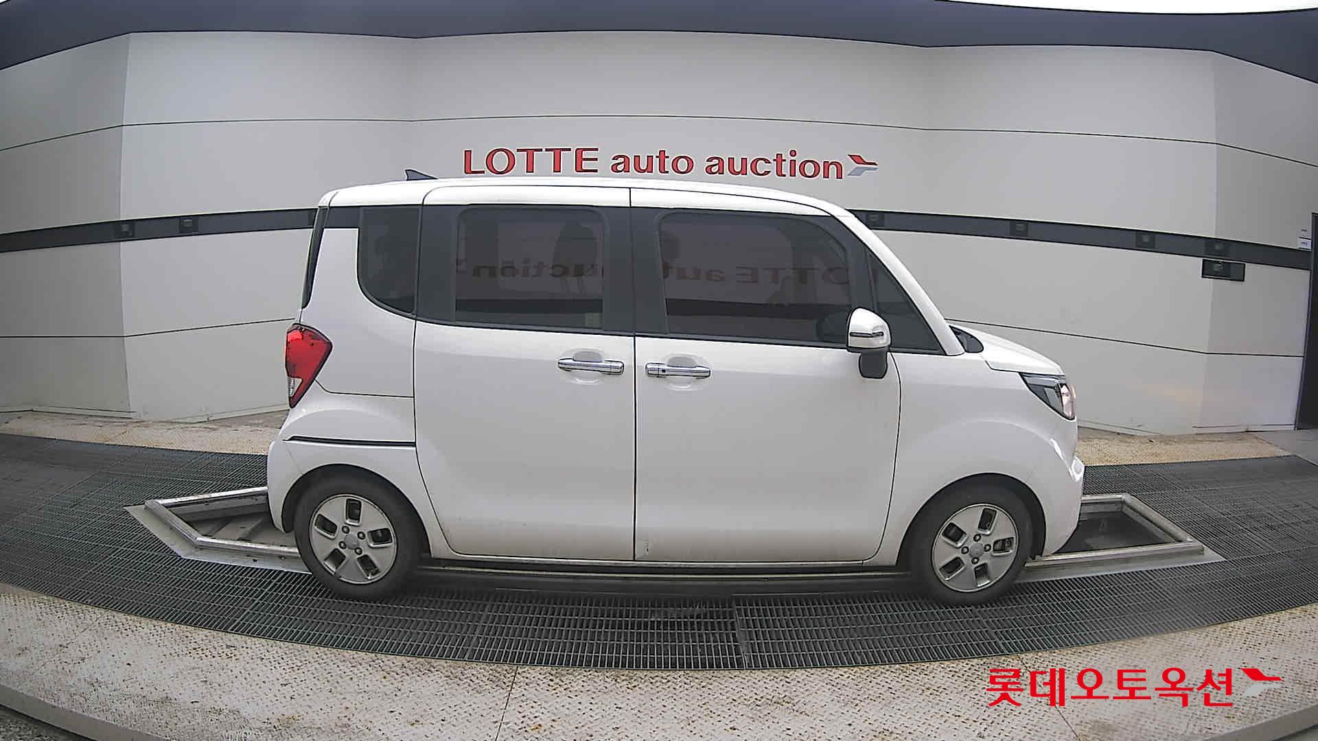 2021 - kia ray
