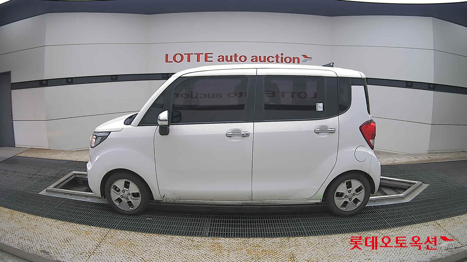 2021 - kia ray