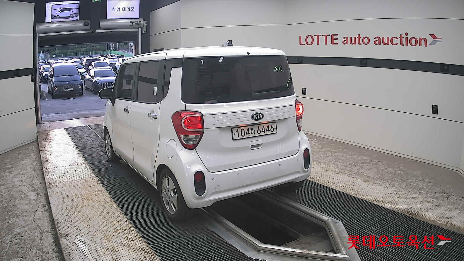 2021 - kia ray