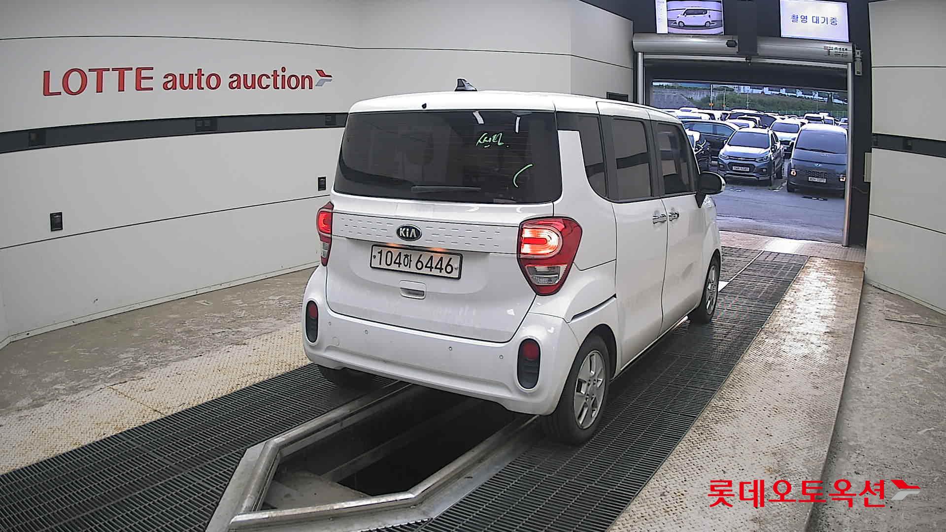 2021 - kia ray