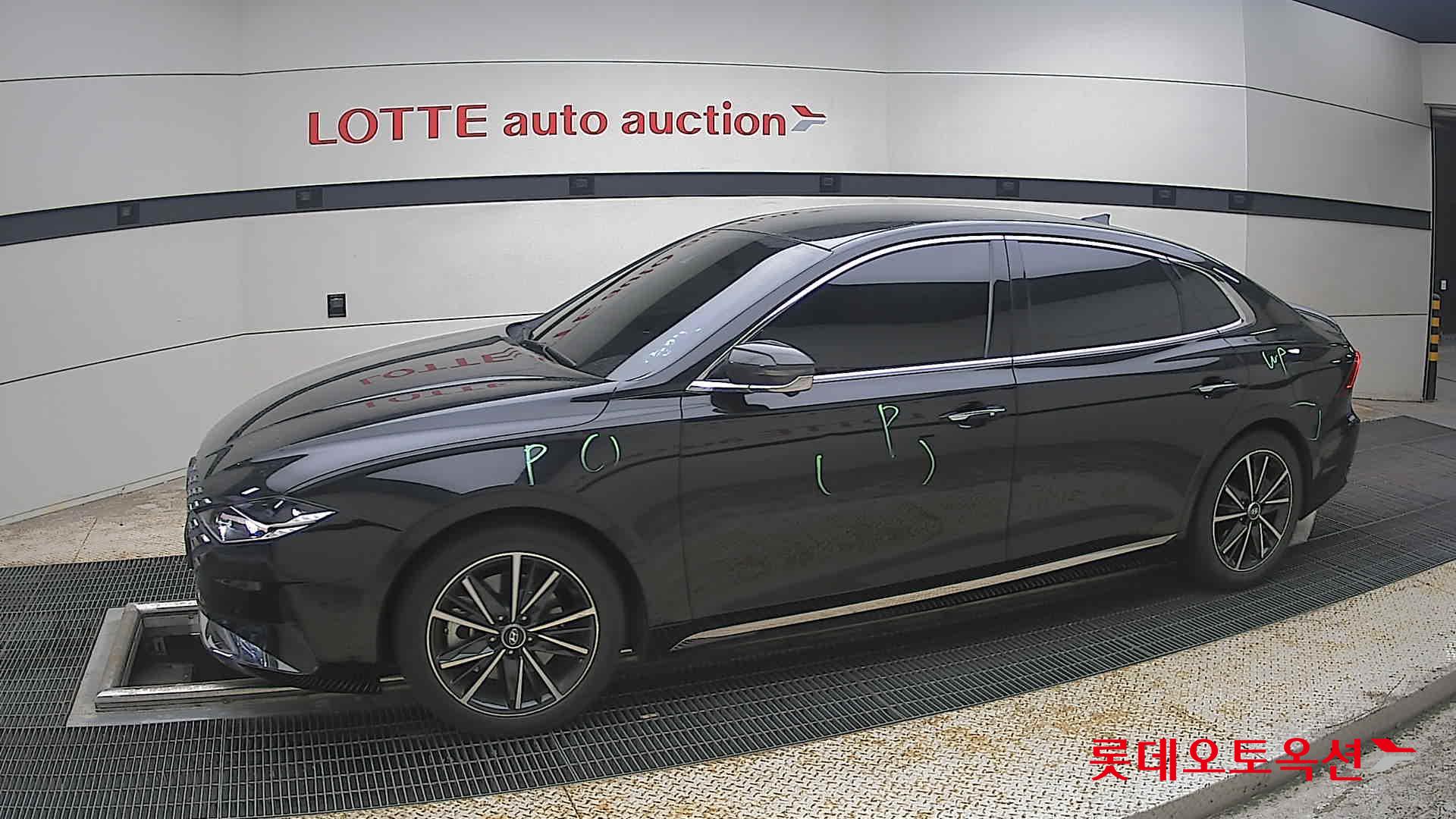 2022 - hyundai grandeur