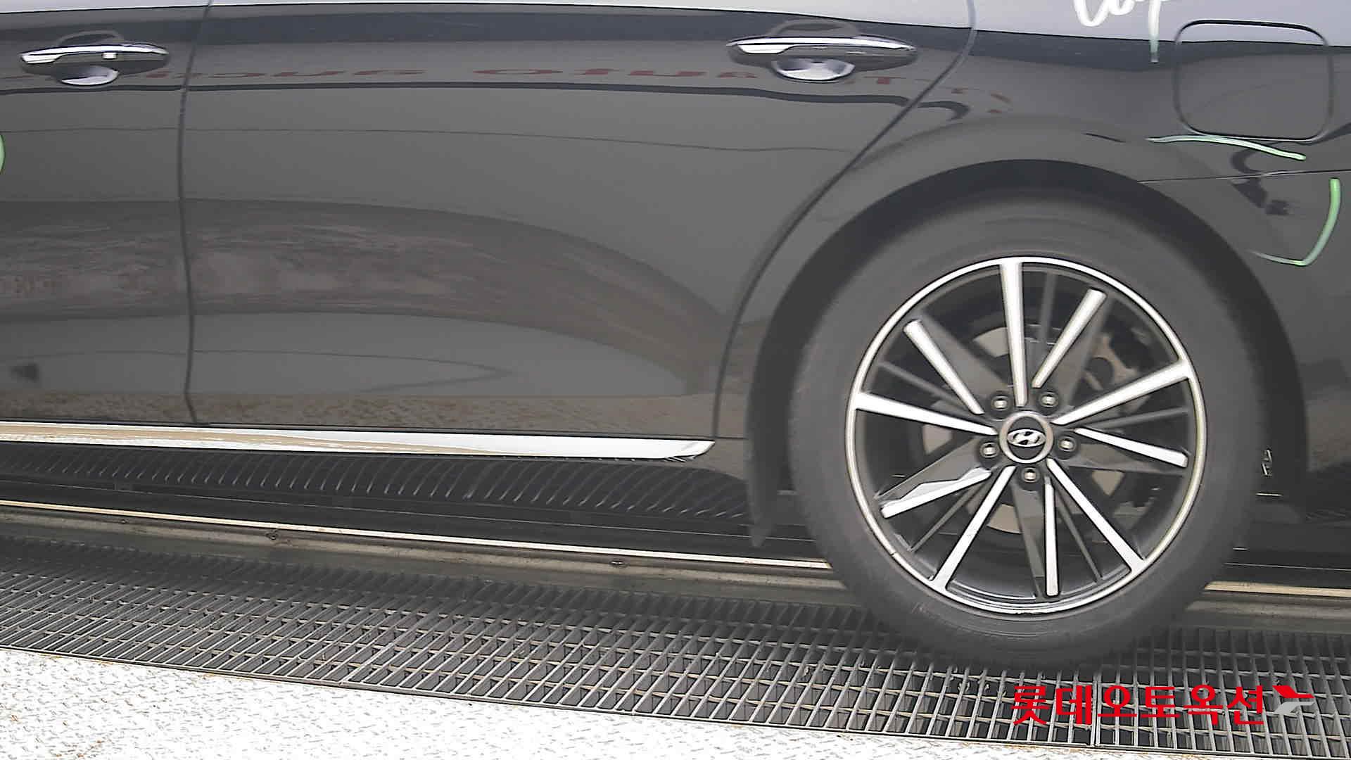 2022 - hyundai grandeur