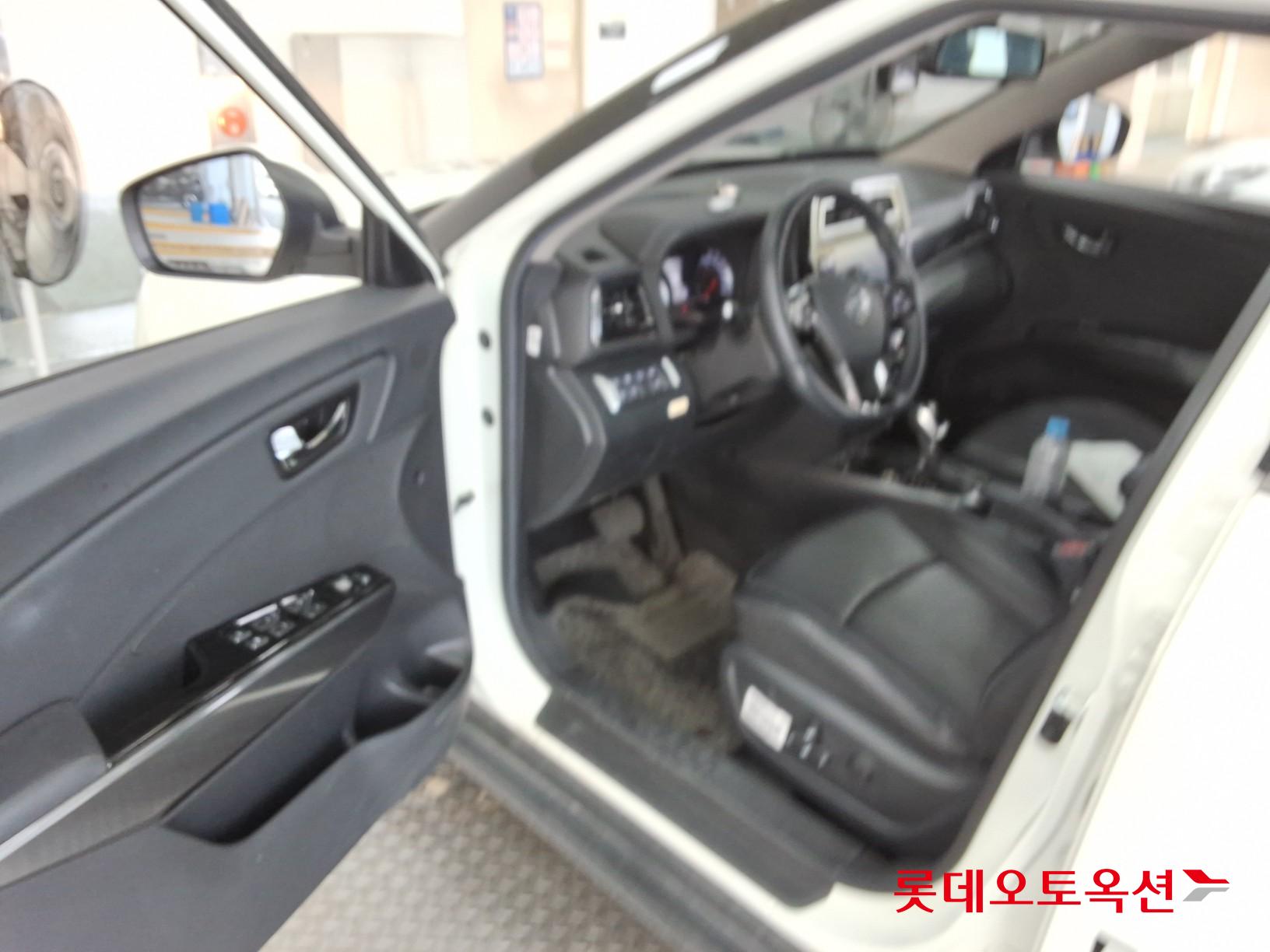 2022 - ssangyong tivoli