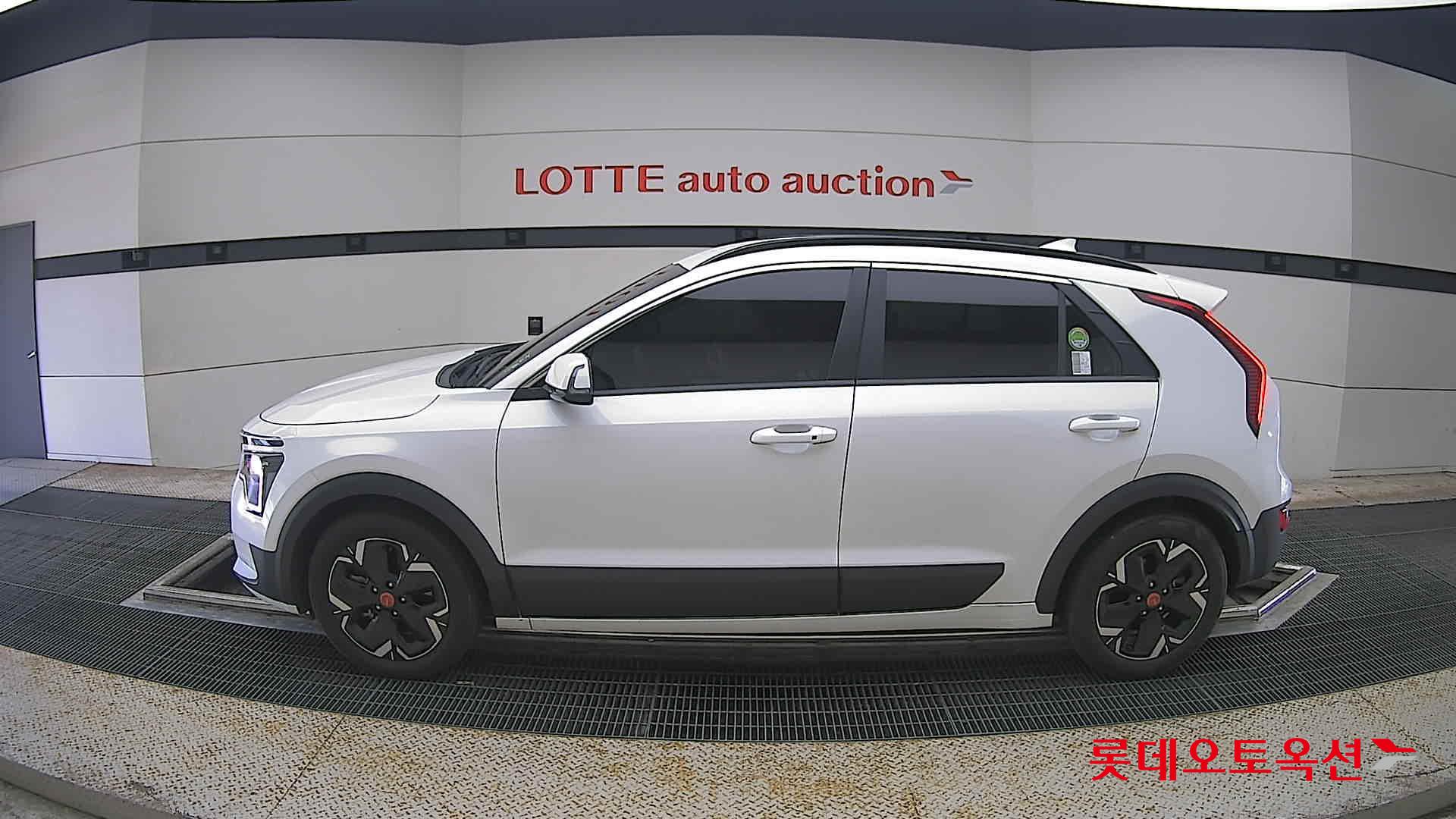 2023 - kia niro