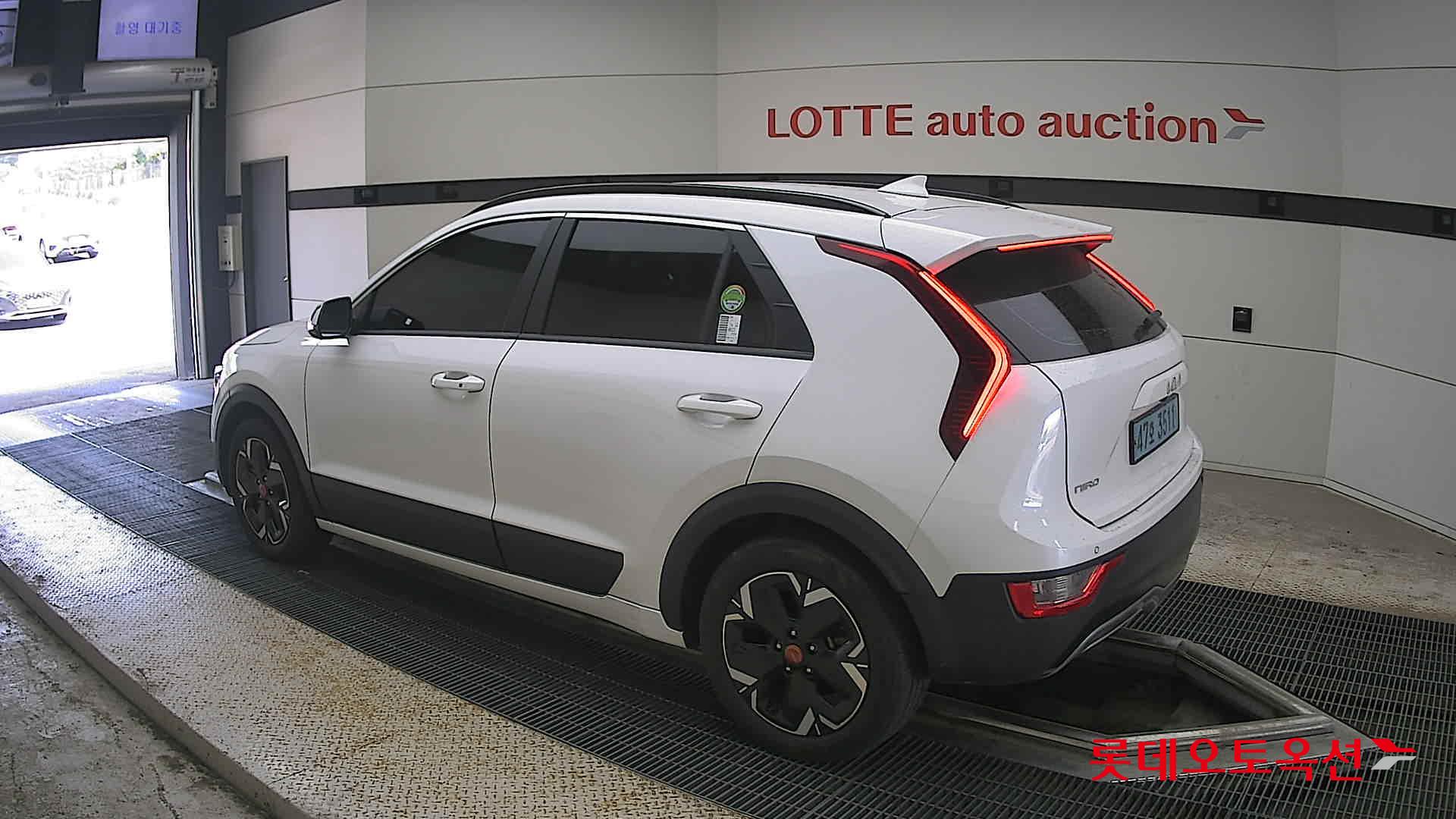 2023 - kia niro