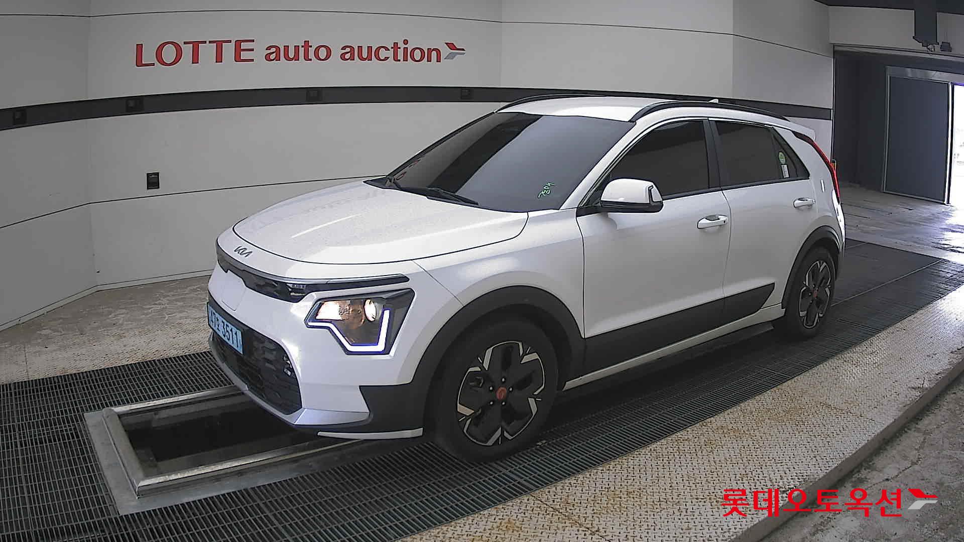 2023 - kia niro