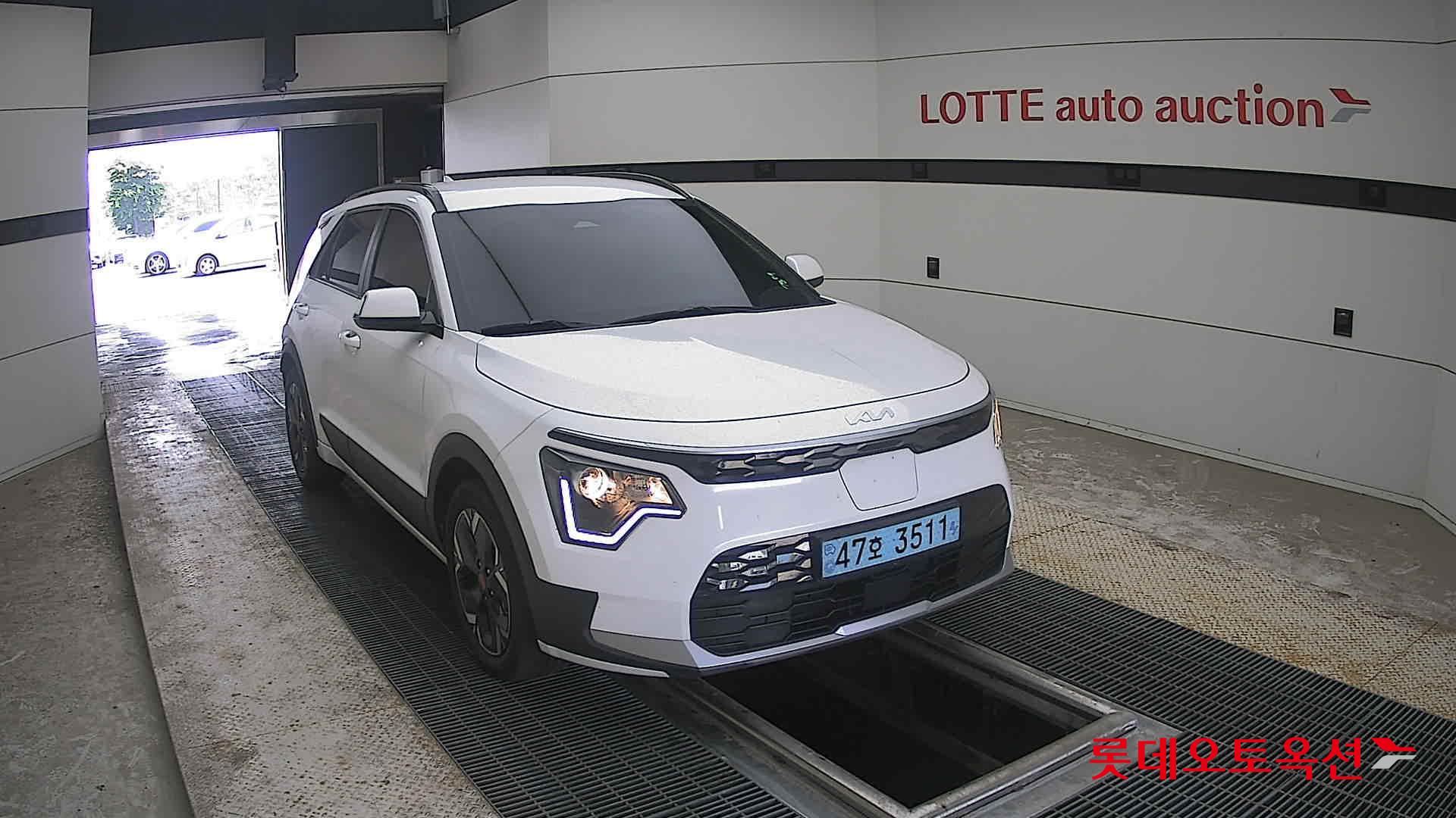 2023 - kia niro